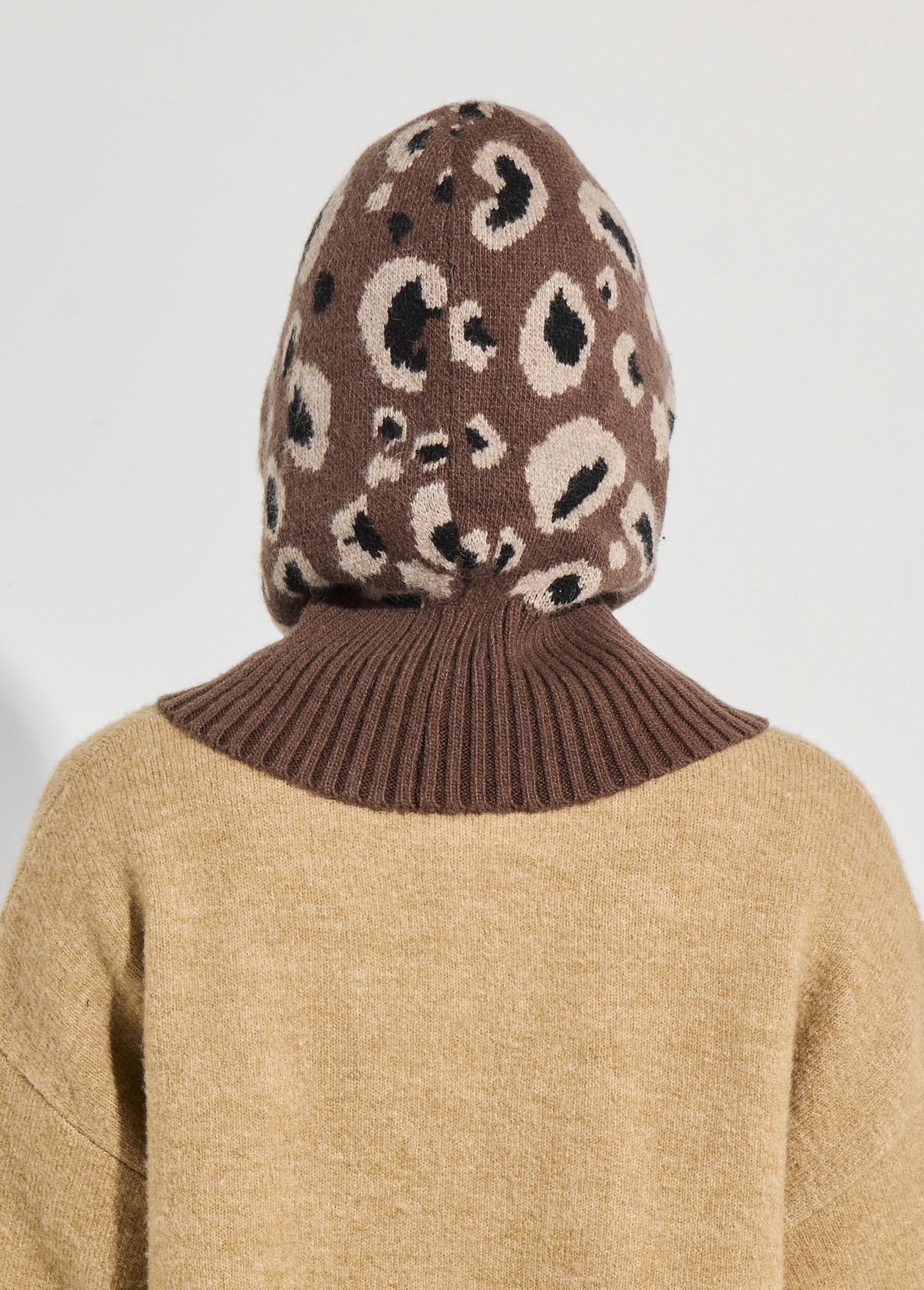 Cagoule_maille_léopard_avec_laine_Leopard_DO1_slim