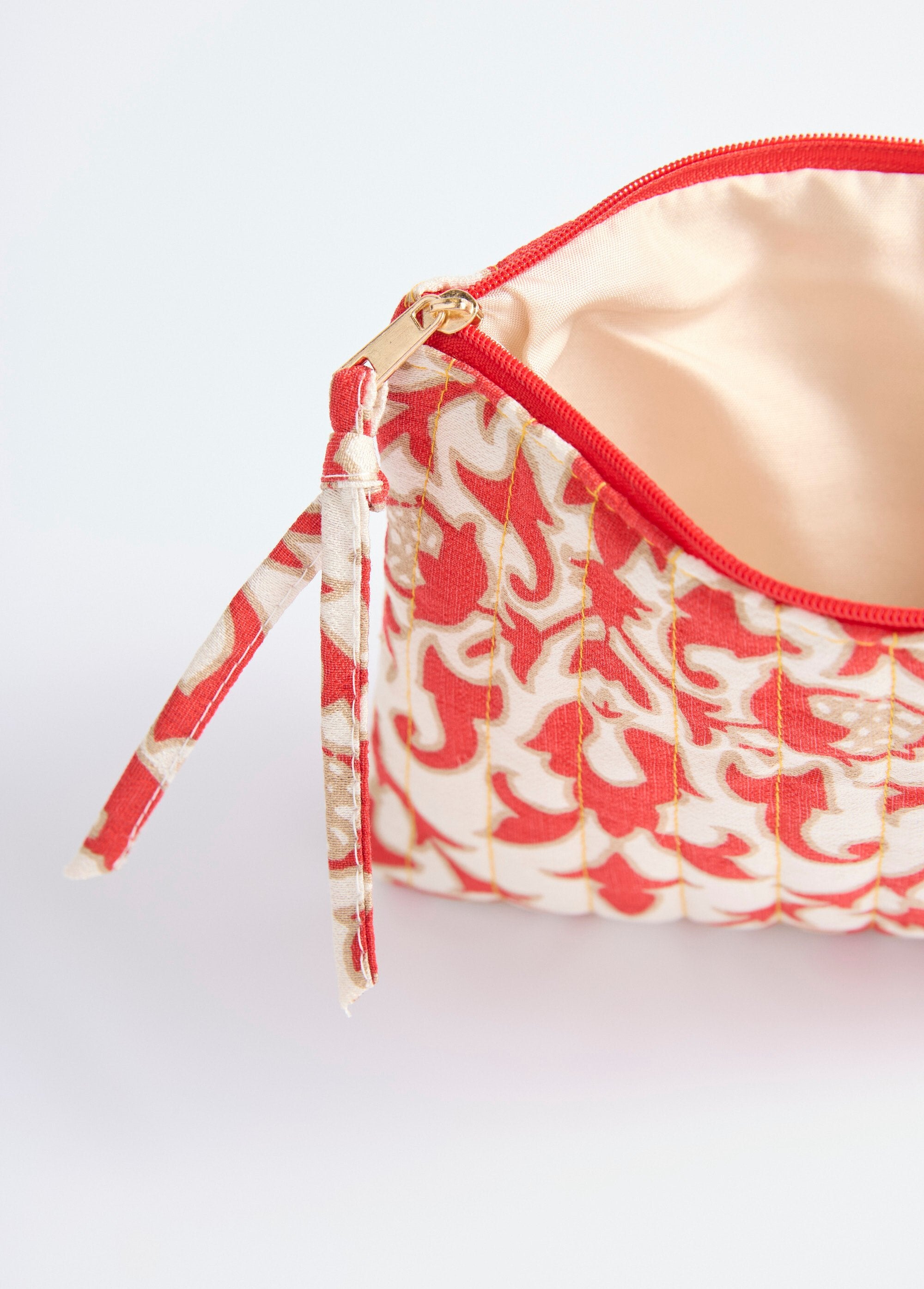 Pequena_bolsa_acolchoada_com_zíper_Rouge_et_ecru_DE1_slim