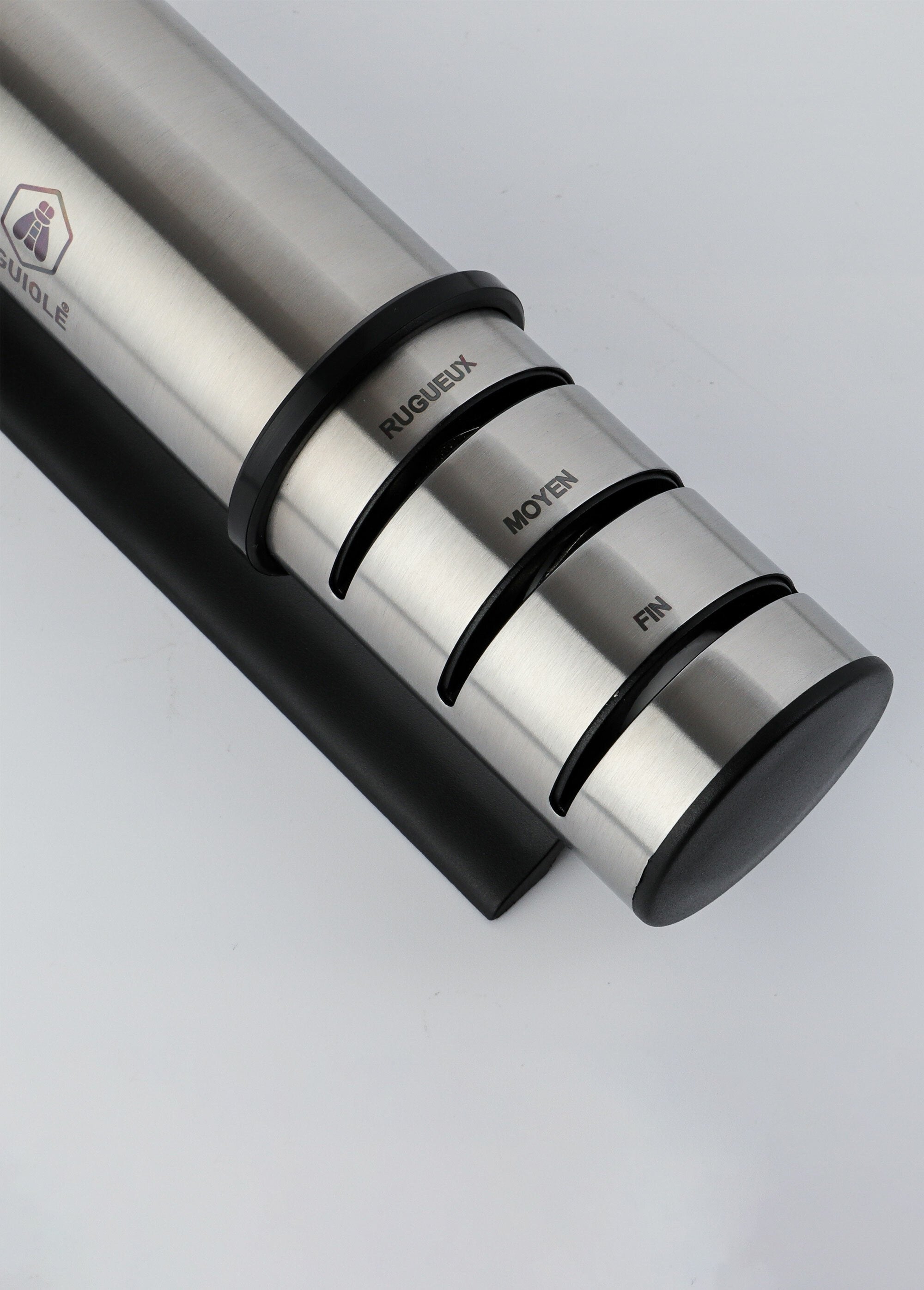 Afiador_3_sistemas_de_afiação_pretos_PRETO_DE1_slim