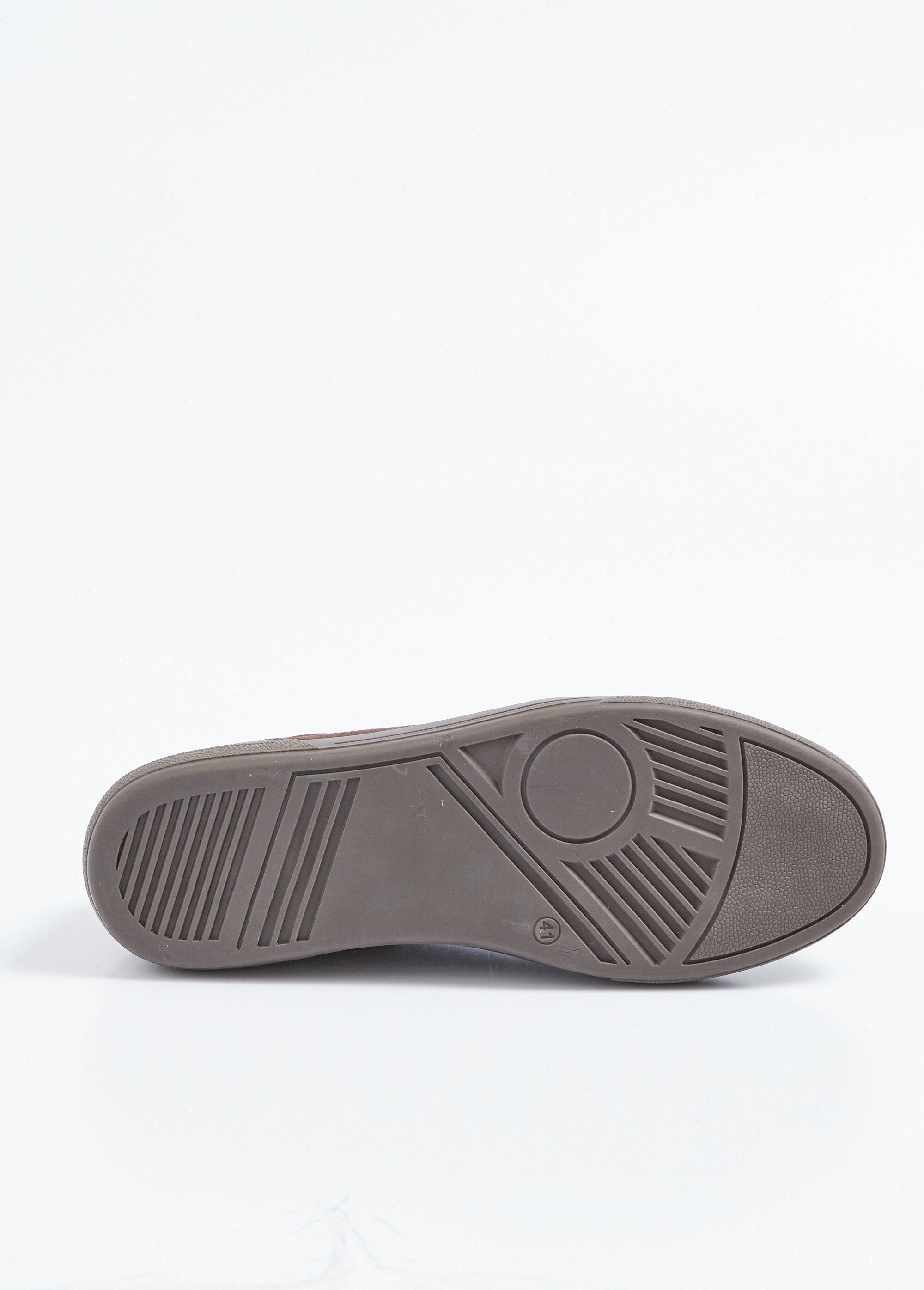 Sapatilhas_baixas_de_couro_com_atacadores_e_fecho_de_correr_Marron_UN1_slim