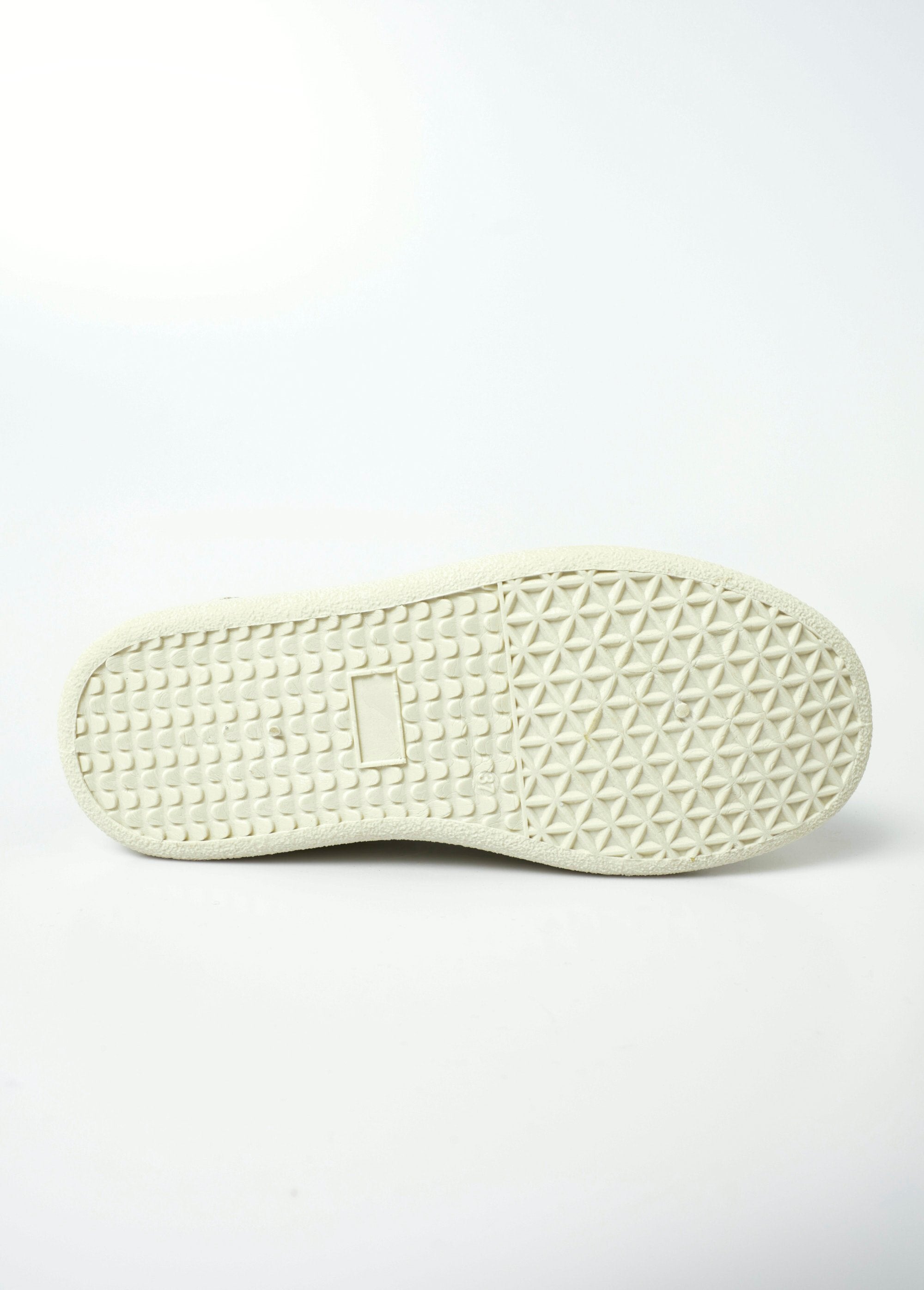 Tênis_de_lantejoulas_com_sola_de_cunha_Dore_UN1_slim