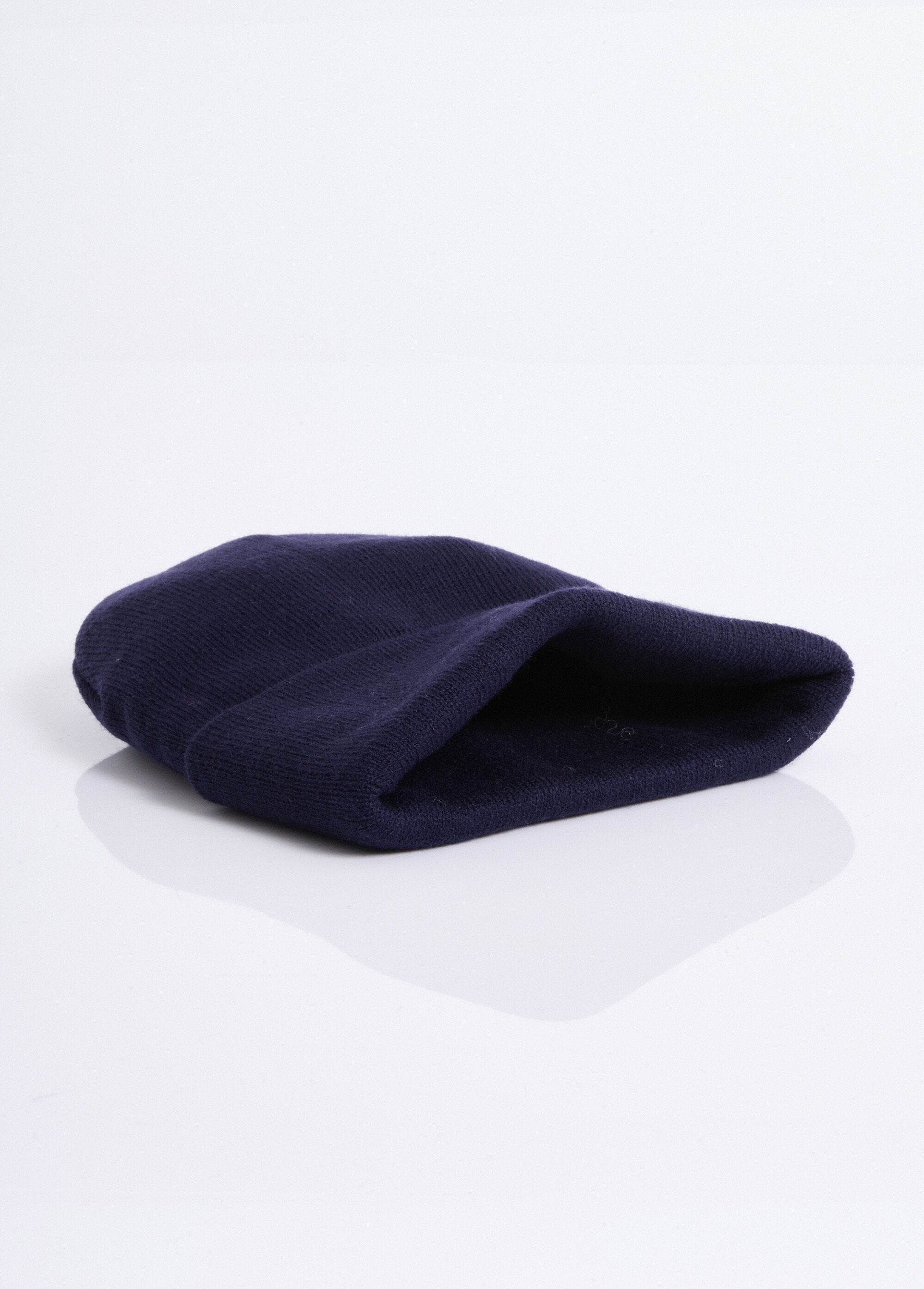 Chapéu_de_malha_fina_com_lapelas_Marine_DE1_slim