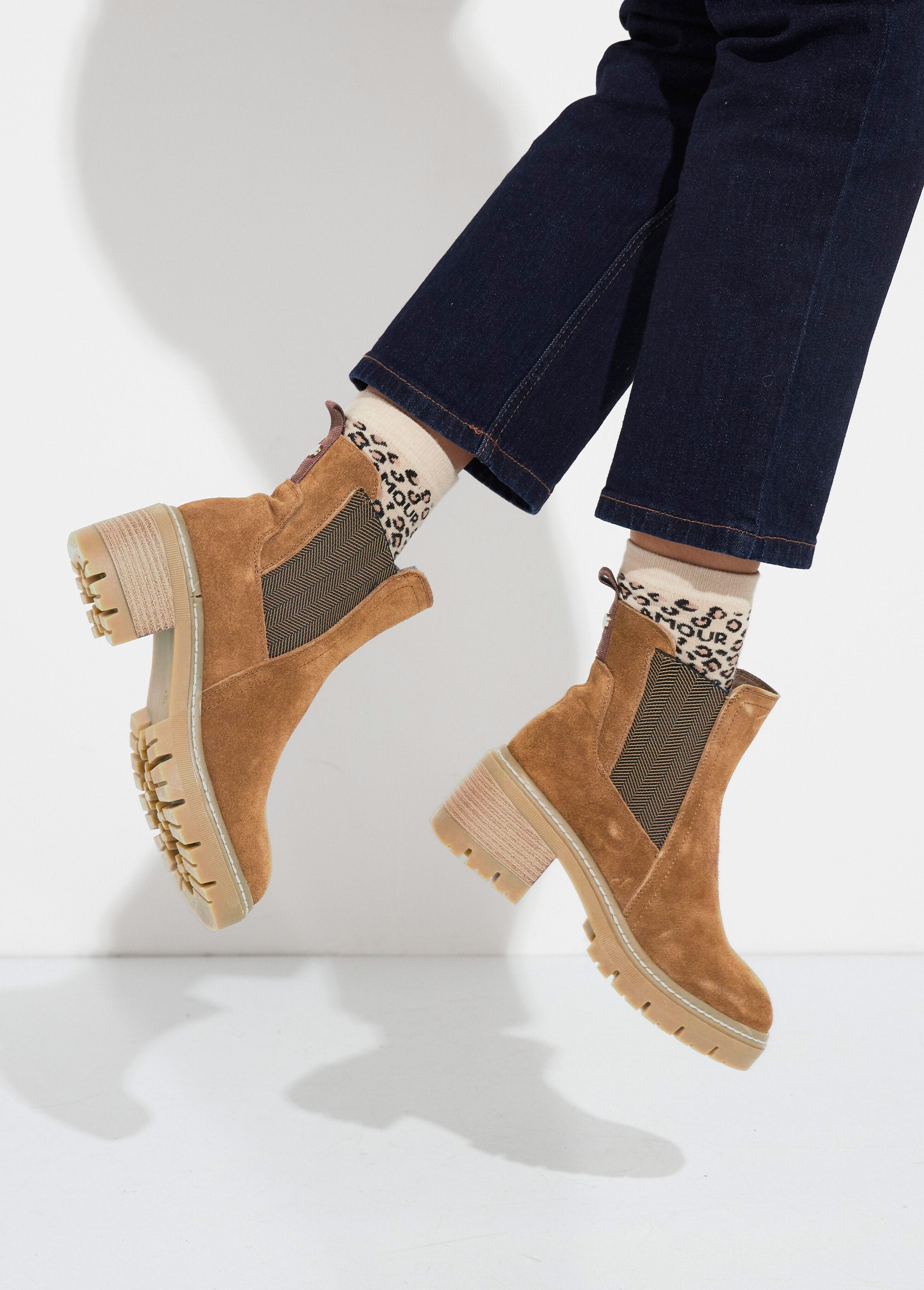 Botas_Chelsea_com_elástico_Camel_SF1_slim