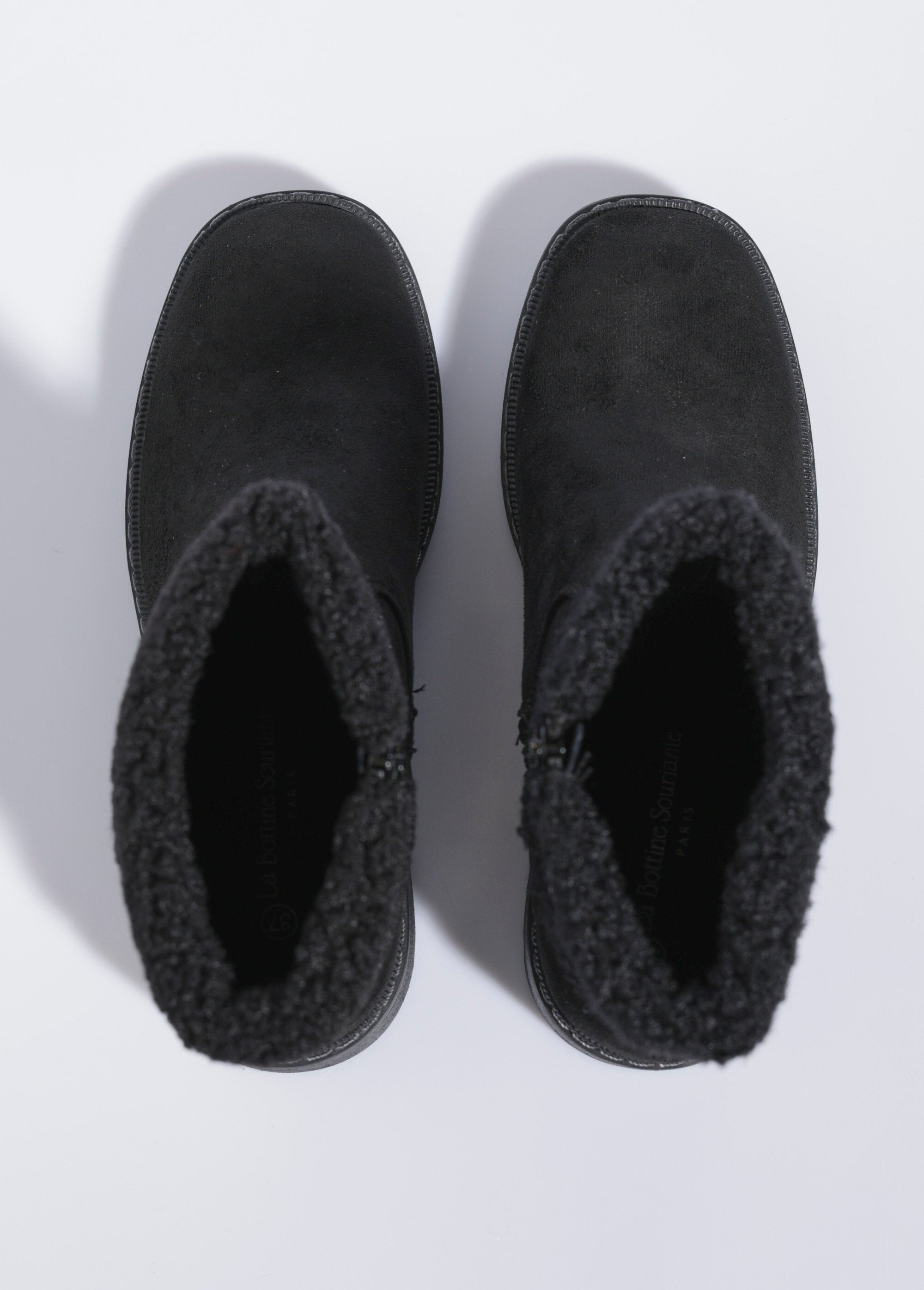 Botas_em_suedette_com_salto_e_punho_em_pele_Noir_OV1_slim