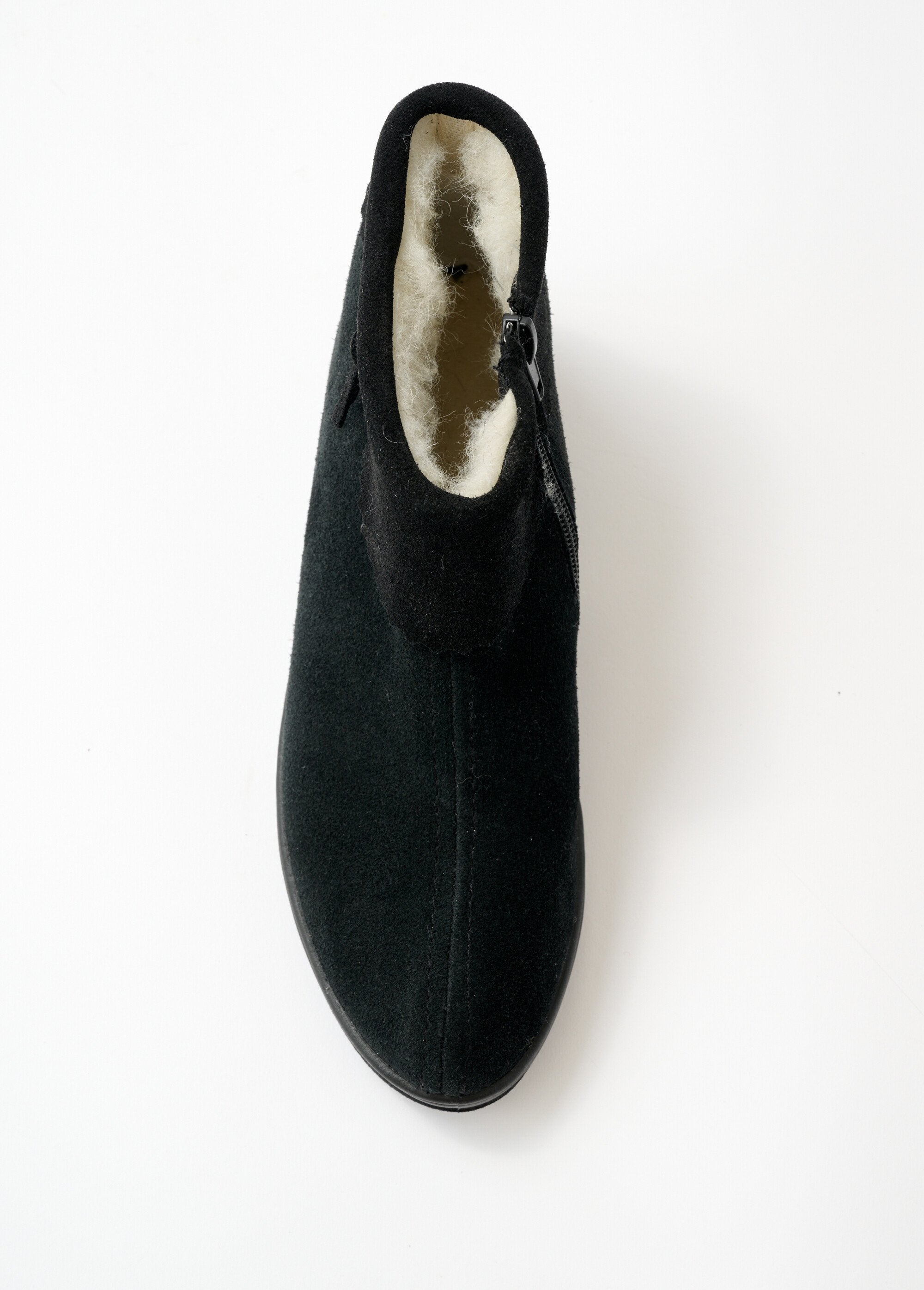 Botas_de_camurça_confortáveis_com_zíper_e_forro_de_pele_PRETO_OV1_slim