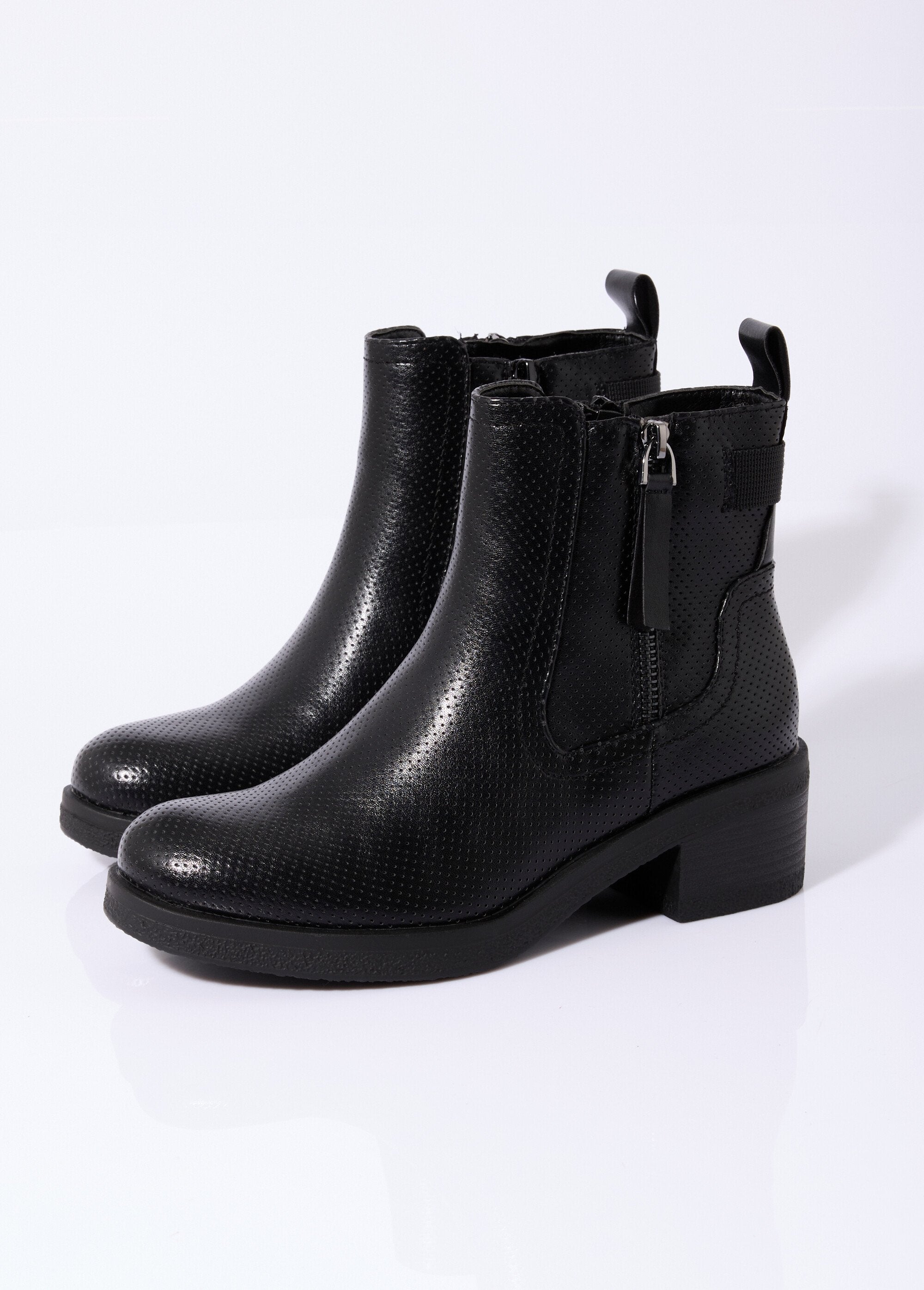 Bottines_perforées_à_talon_et_zip_Noir_DE1_slim