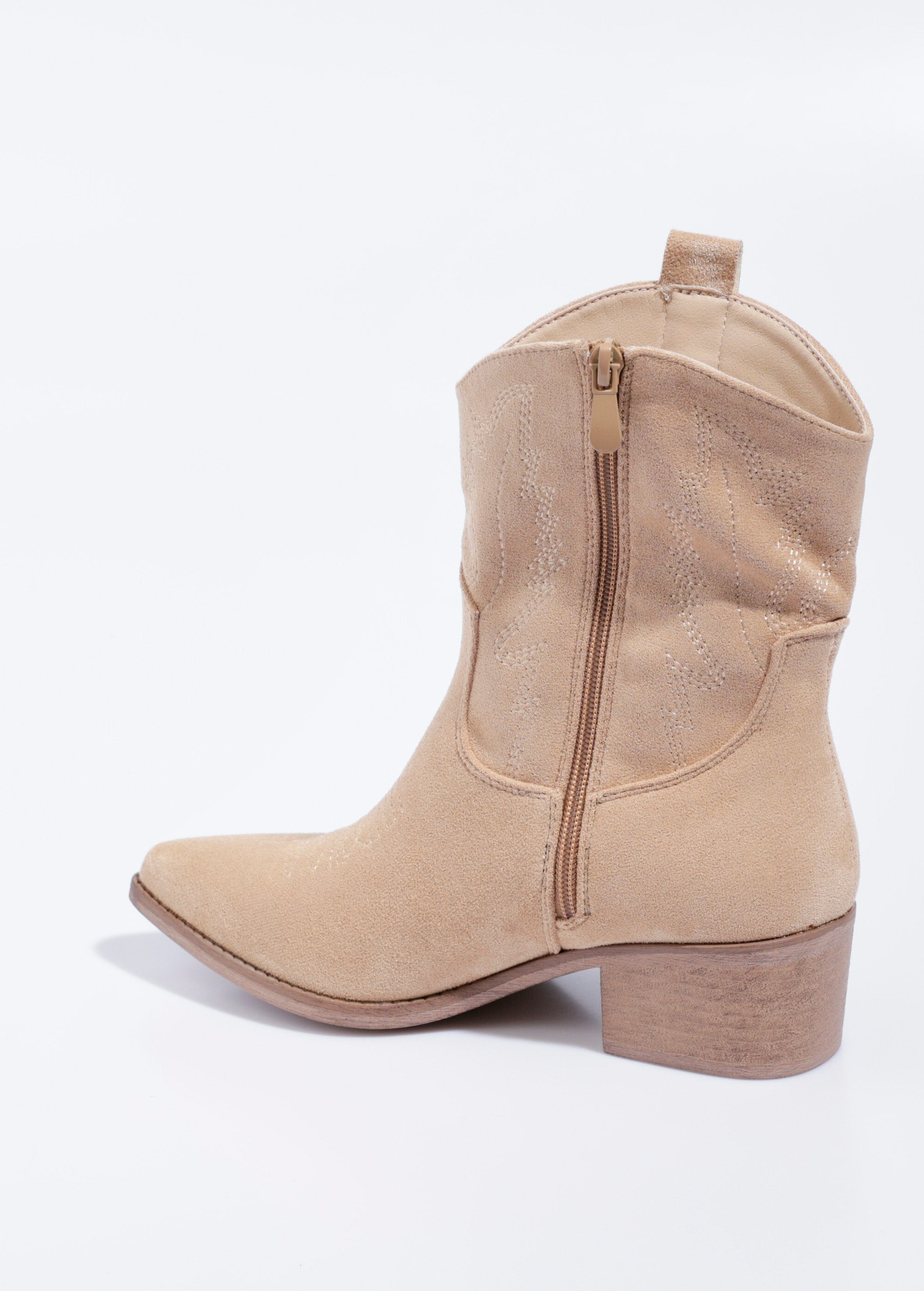 Botins_de_camurça_de_estilo_ocidental_com_salto_Beige_DO1_slim
