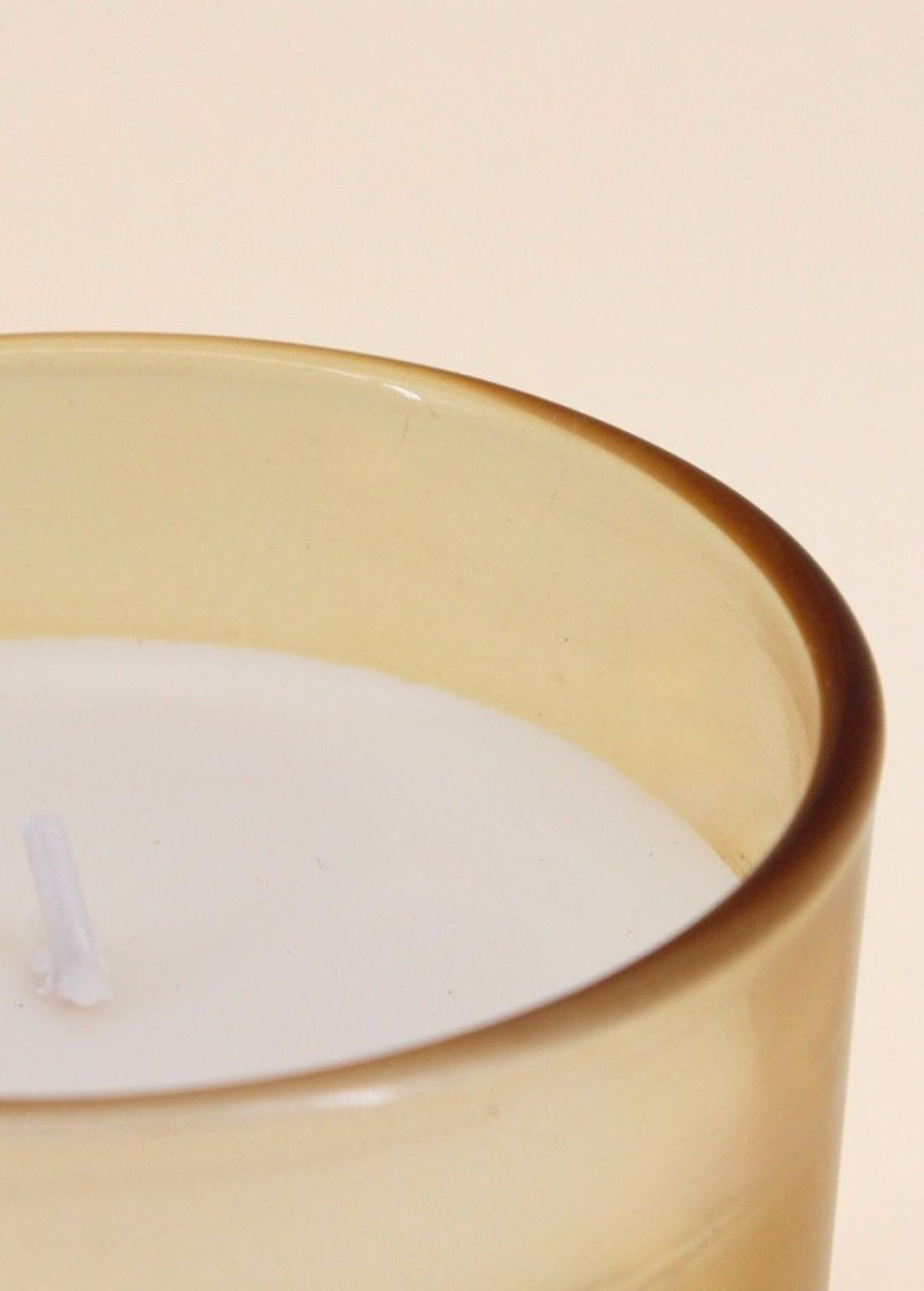 Vela_perfumada_em_frasco_de_vidro_+_tampa_Jaune_DE2_slim