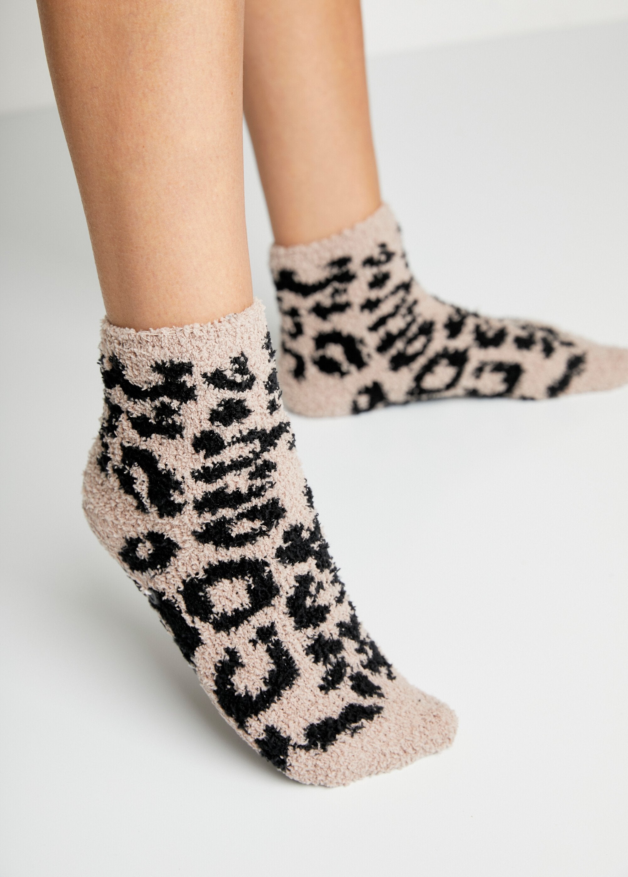 Meias_macias_e_antiderrapantes_Assortis_noir_lot2_DE1_slim