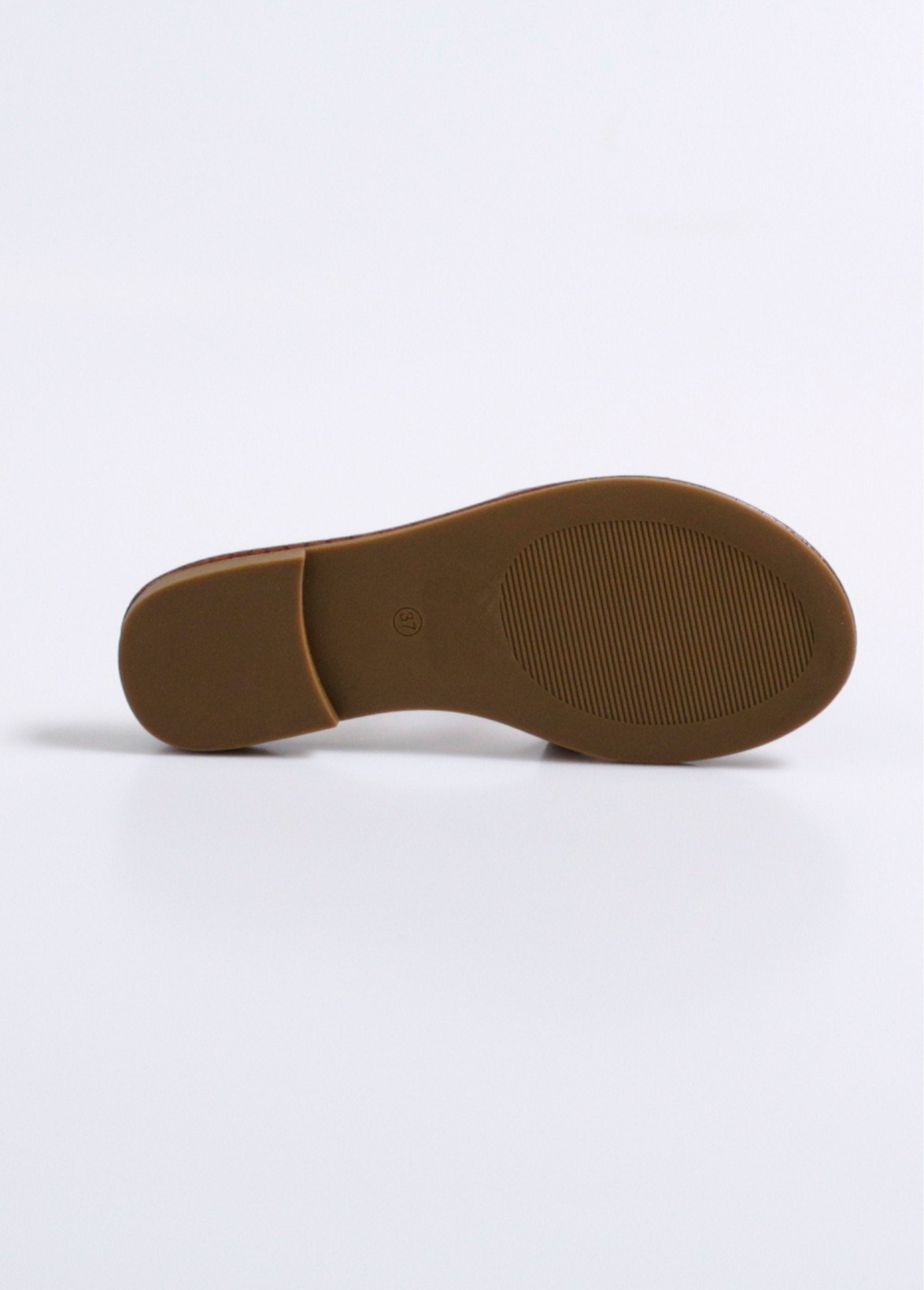 Chiques_mulas_planas_estilo_crocodilo_Camel_UN1_slim