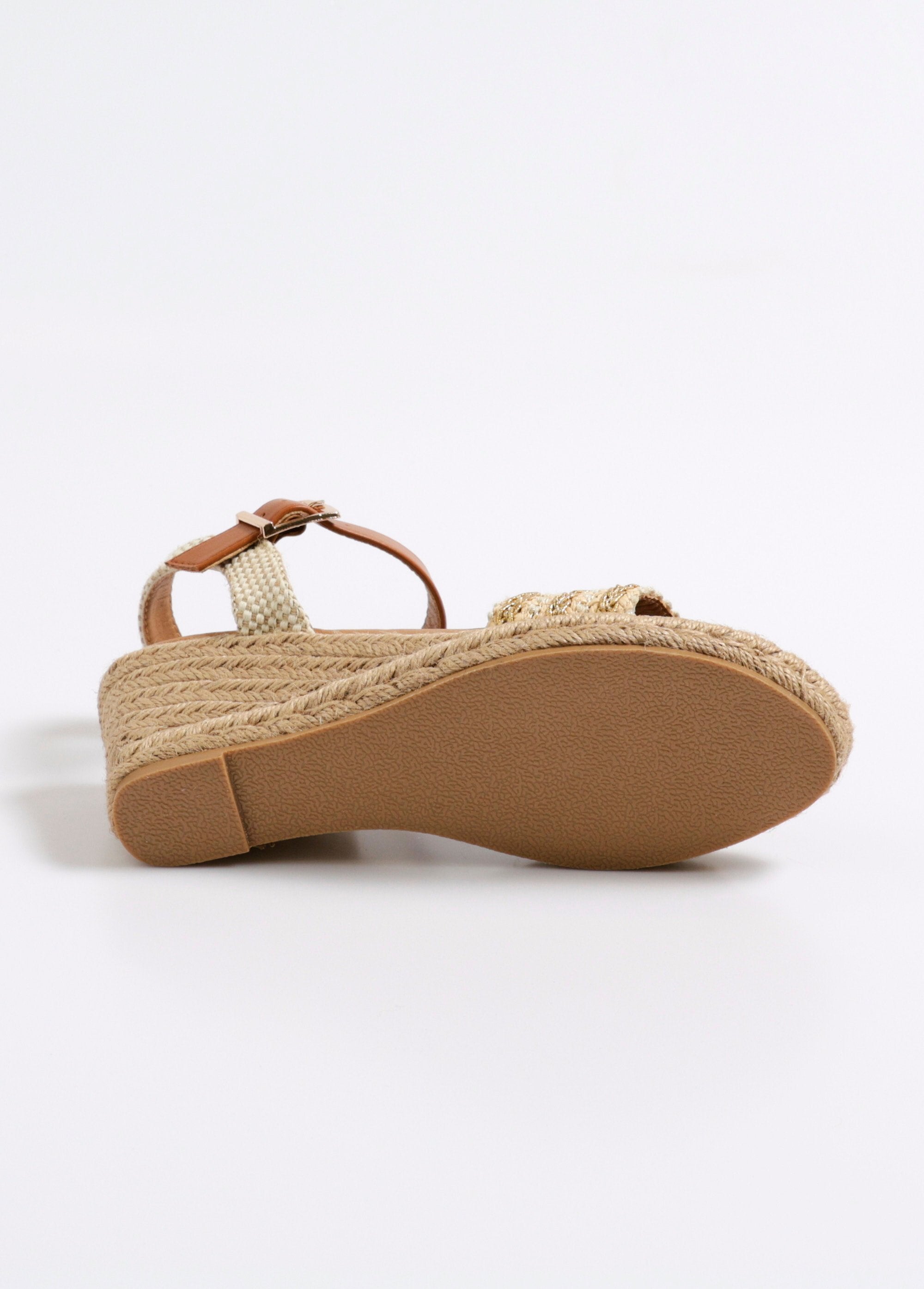 Espadrille_chique_com_detalhes_em_couro_sintético_Beige_UN1_slim