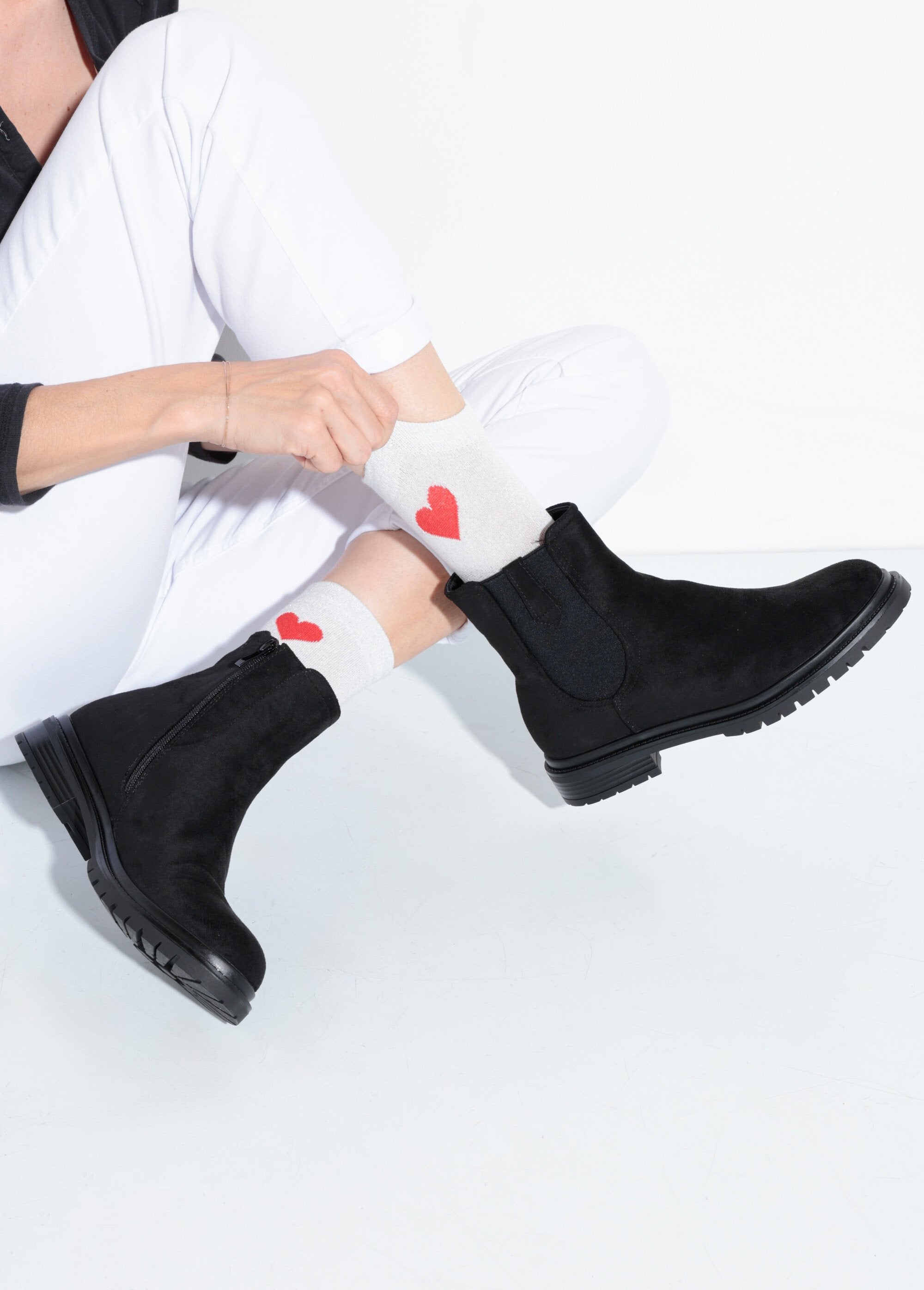 Botas_Chelsea_com_sola_dentada_Noir_SF1_slim