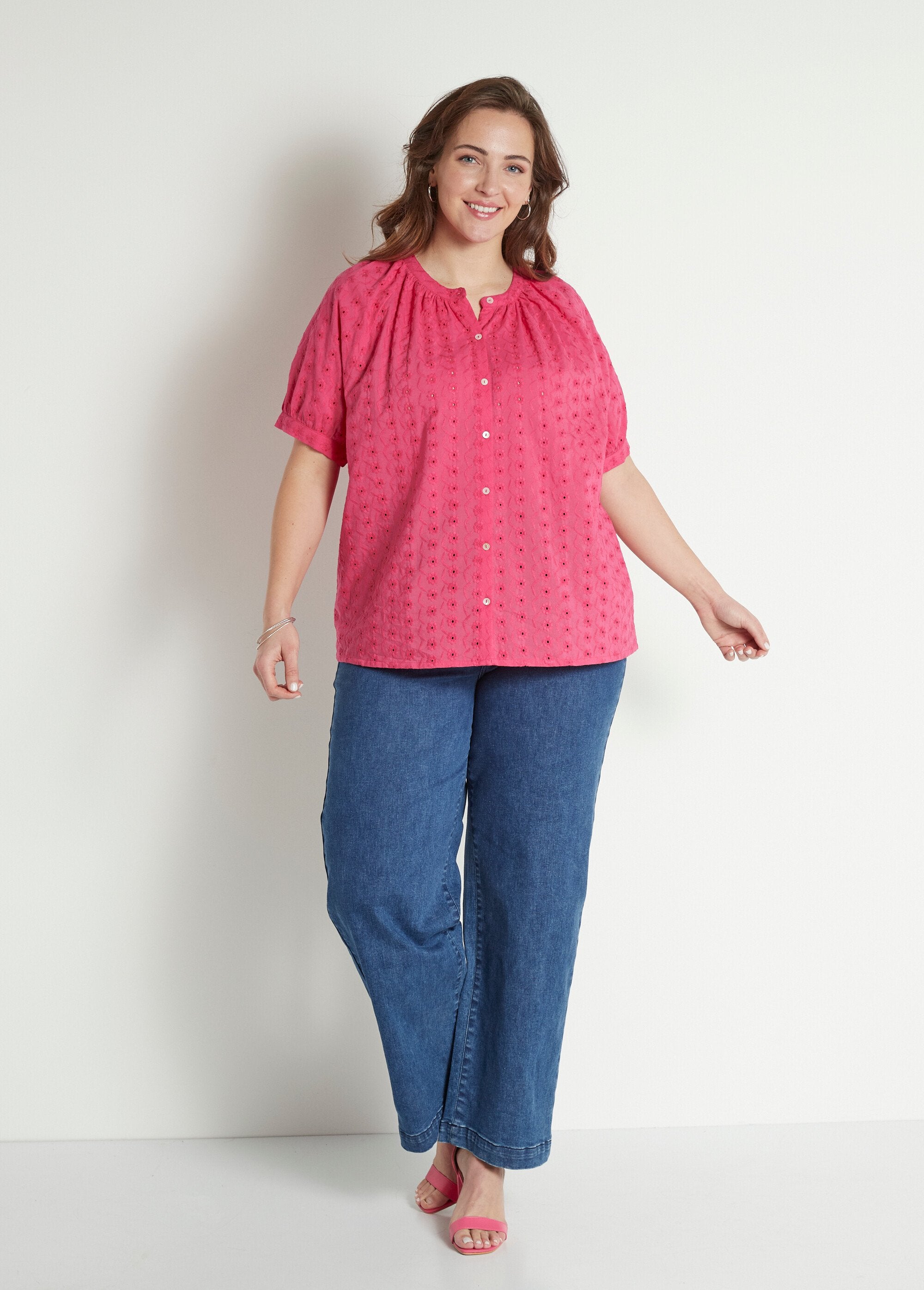 Blusa_larga_de_algodão_bordado_sem_gola_Fuchsia_SF1_curvy