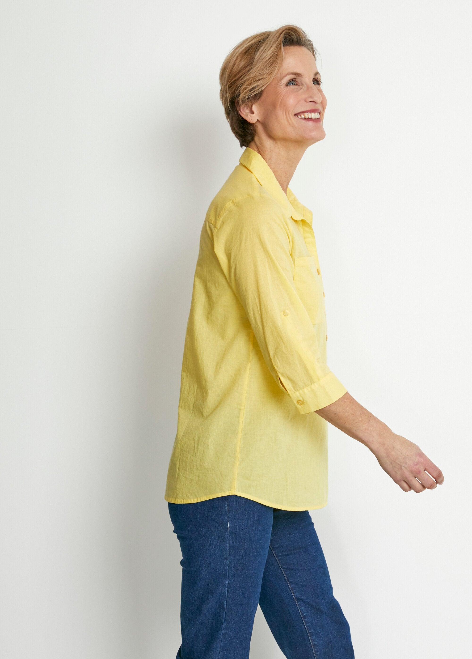 Blusa_longa_de_algodão_estampada_com_botões_Jaune_DR1_slim
