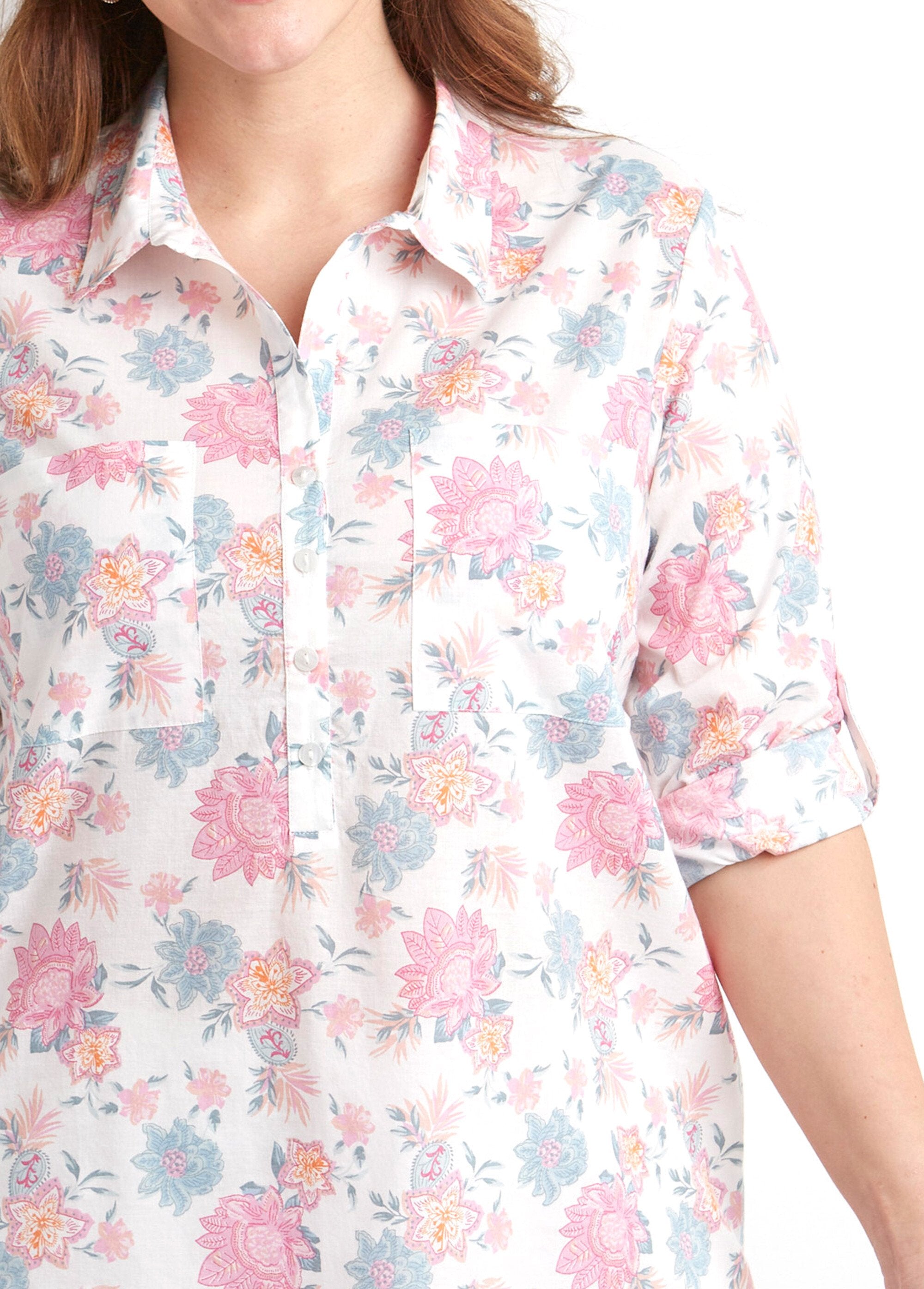 Blusa_longa_de_botões_com_estampa_floral_em_algodão_Imprime_rose_DE1_curvy