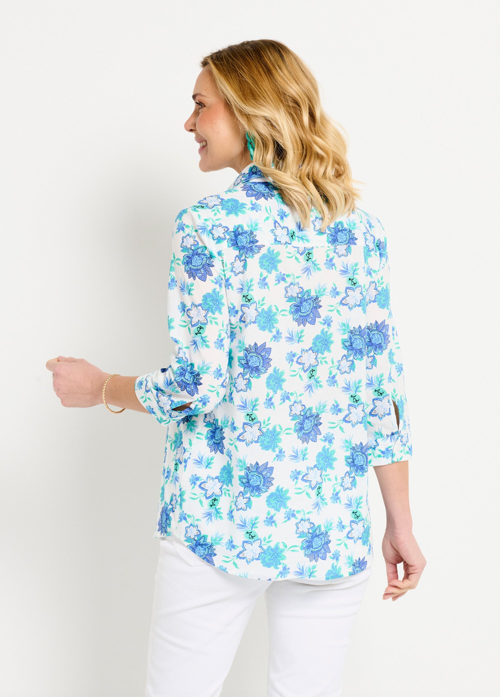 Blusa_longa_de_botões_com_estampa_floral_em_algodão_Imprime_bleu_DO1_slim