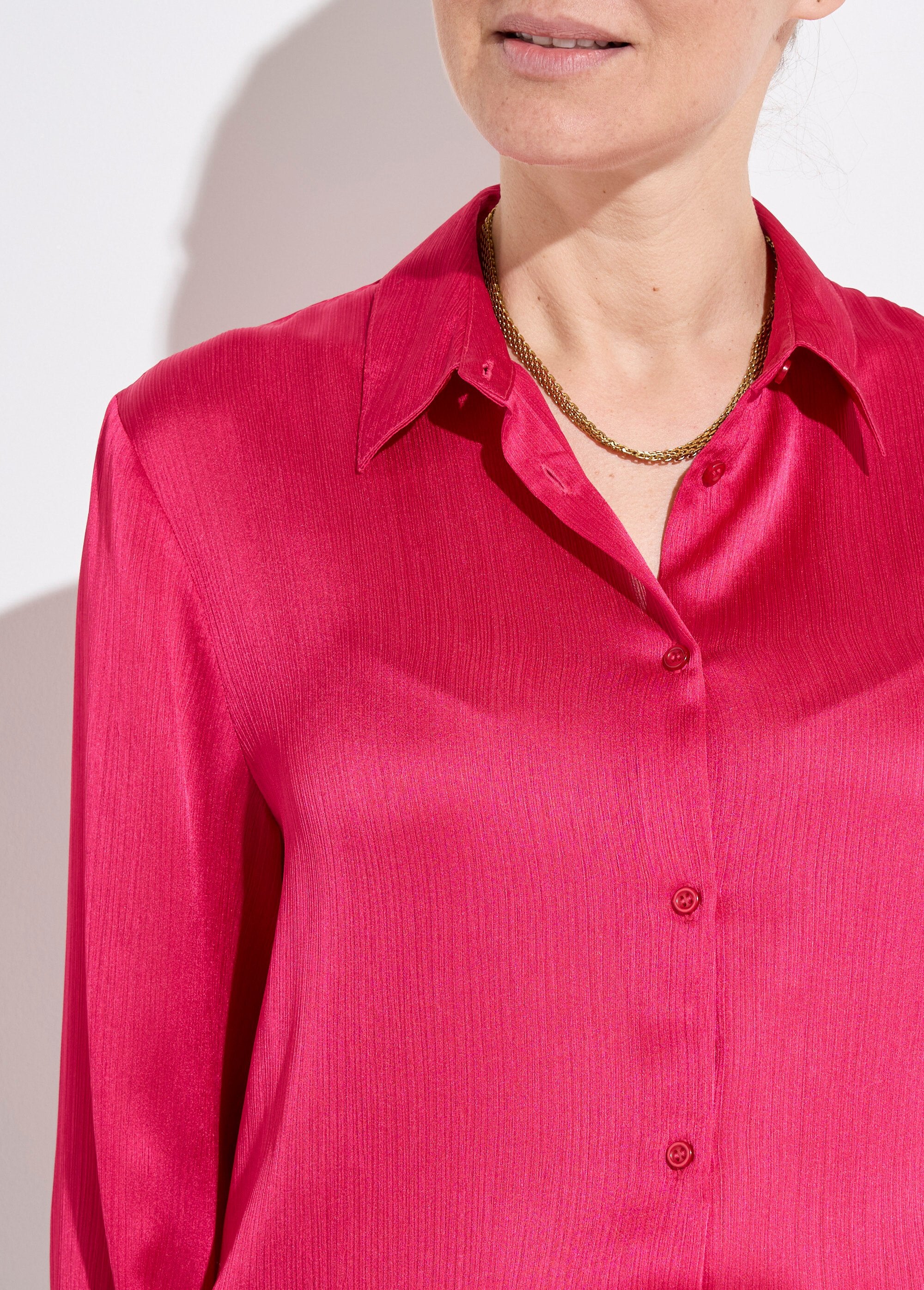 Blusa_de_cetim_com_botões_e_manga_comprida_Fuchsia_DE1_slim