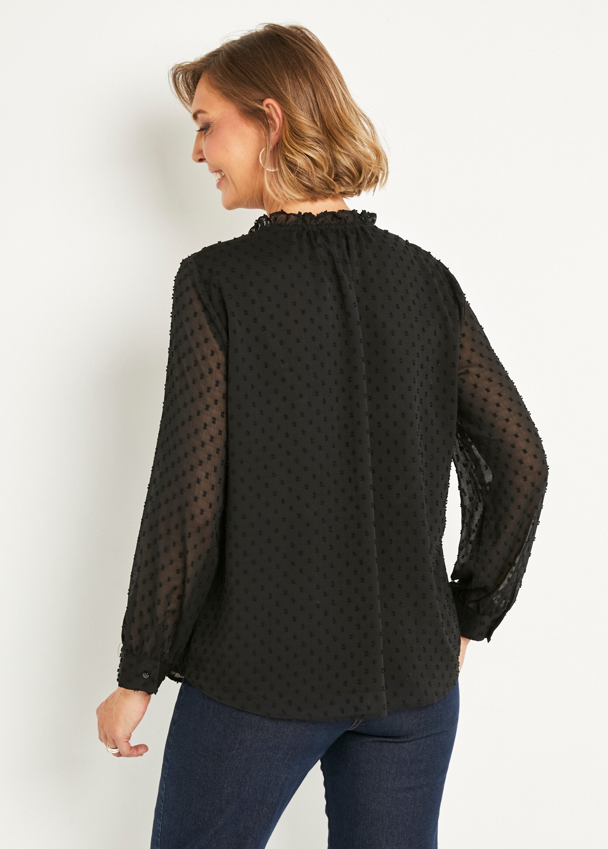 Blusa_lisa_de_voile_plumetis_com_botões_Noir_DO1_slim