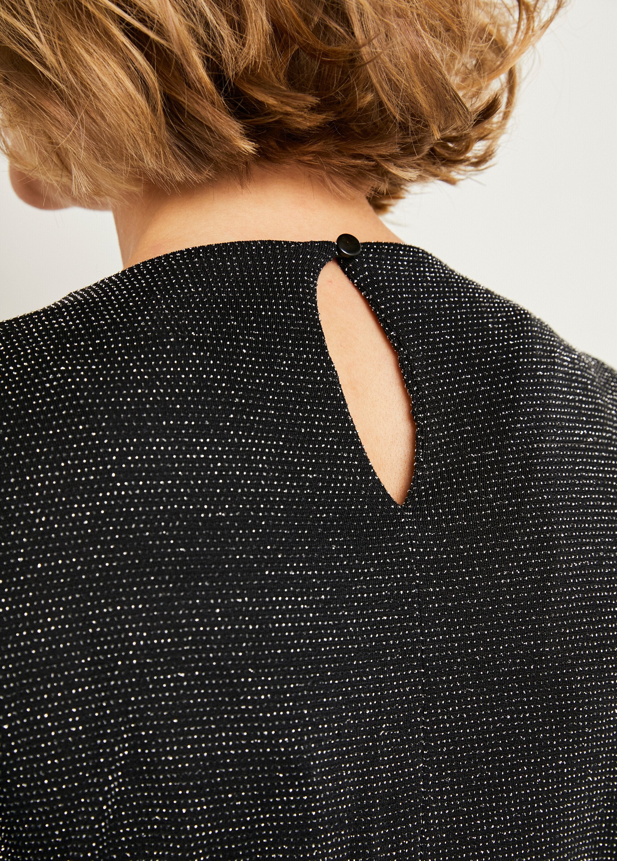 Macacão_envolvente_brilhante_Noir_DE4_slim