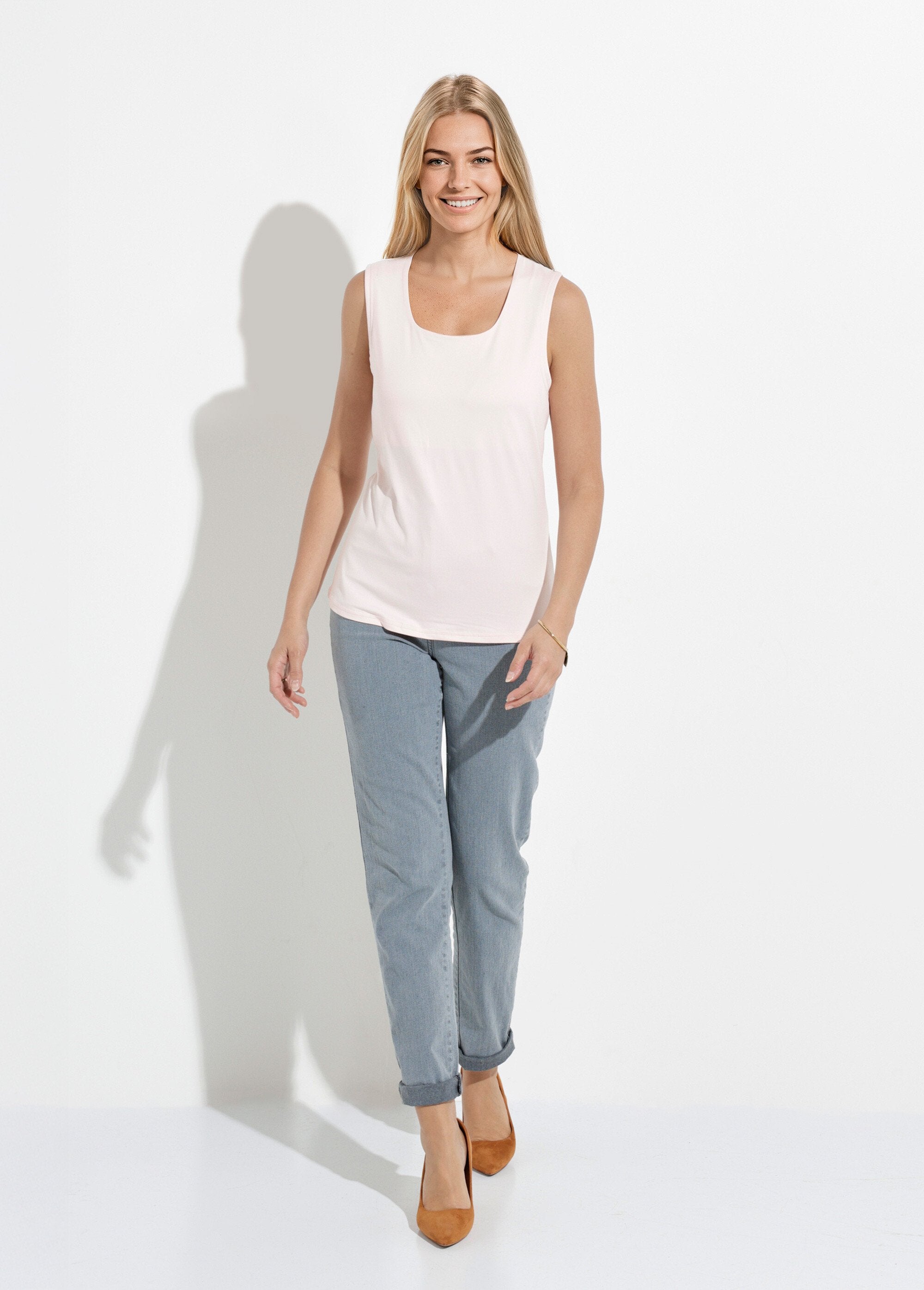 T-shirt_com_decote_bailarina_e_alças_largas_Petale_SF1_slim