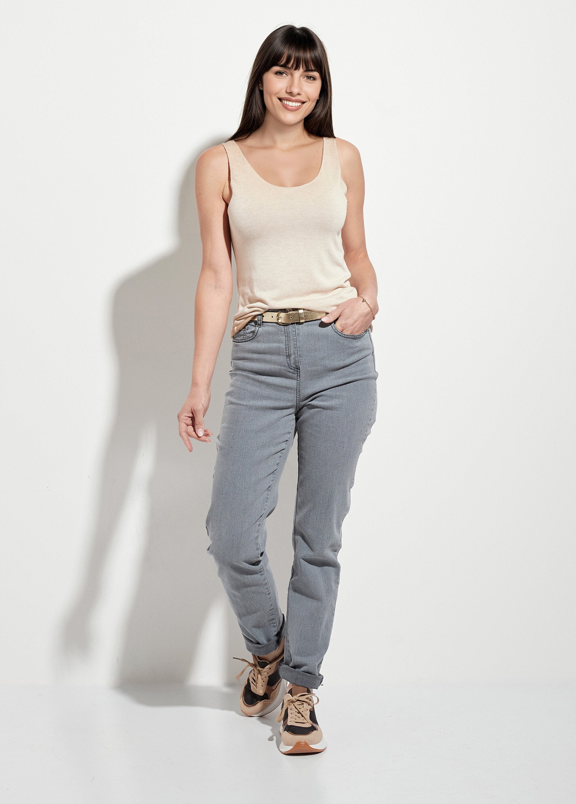 Regata_de_malha_fina_com_decote_em_V_Sable_SF1_slim