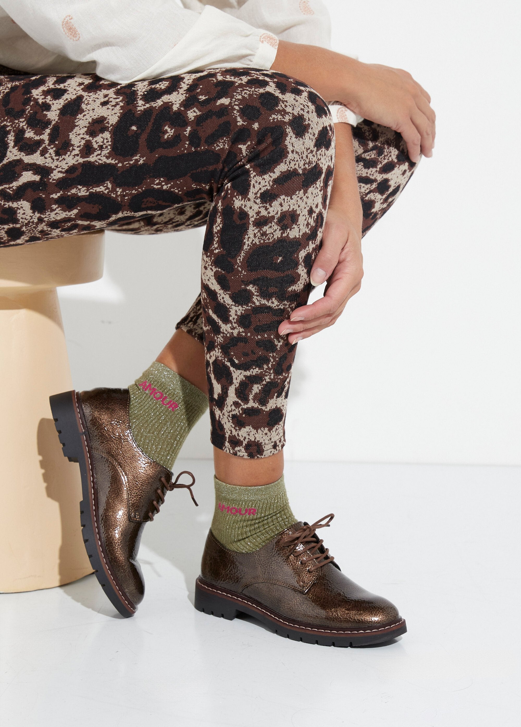 Derbies_com_atacadores_em_verniz_na_moda_Bronze_SF1_slim