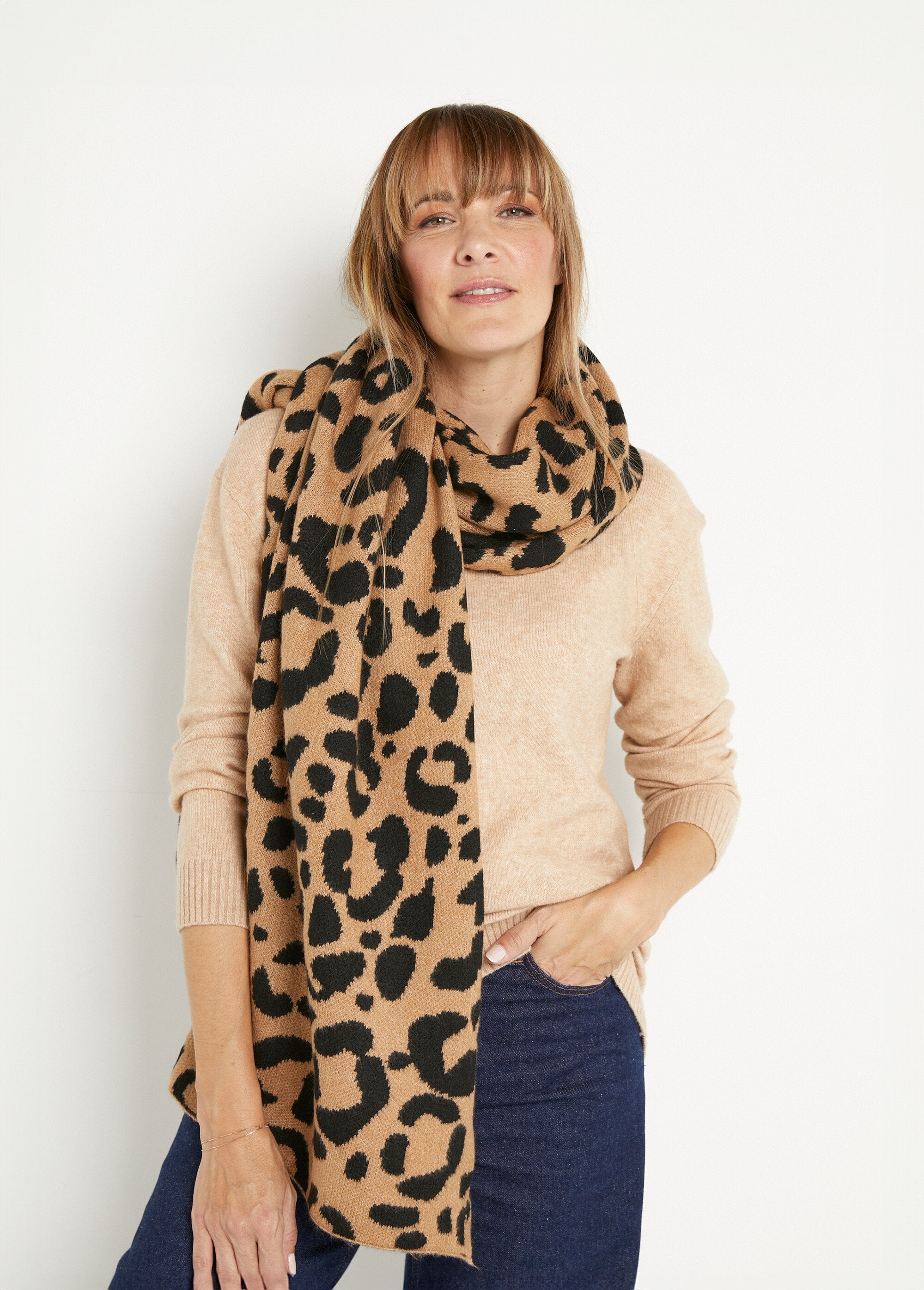 Cachecol_de_lã_quente_com_estampa_de_leopardo_Leopard_FA1_slim