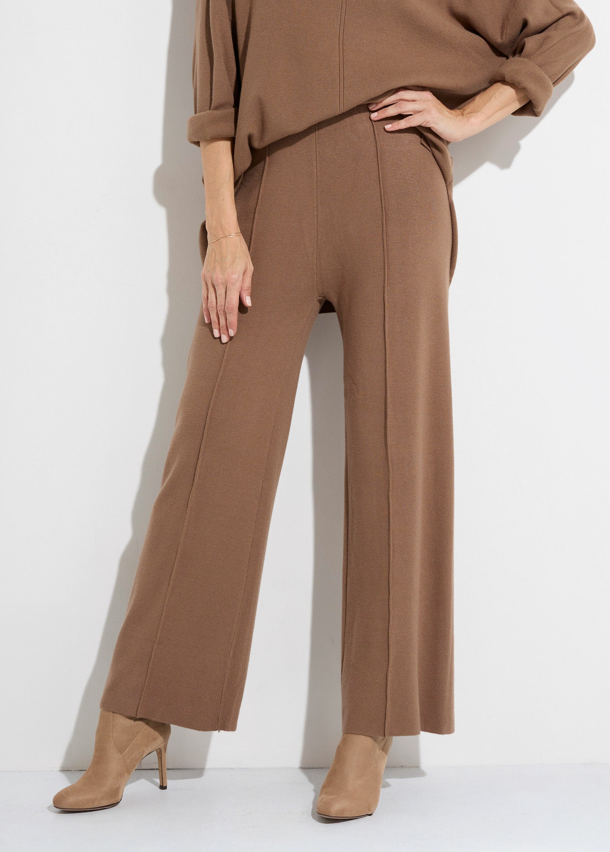 Ensemble_en_maille_tunique_+_pantalon_Camel_DE2_slim