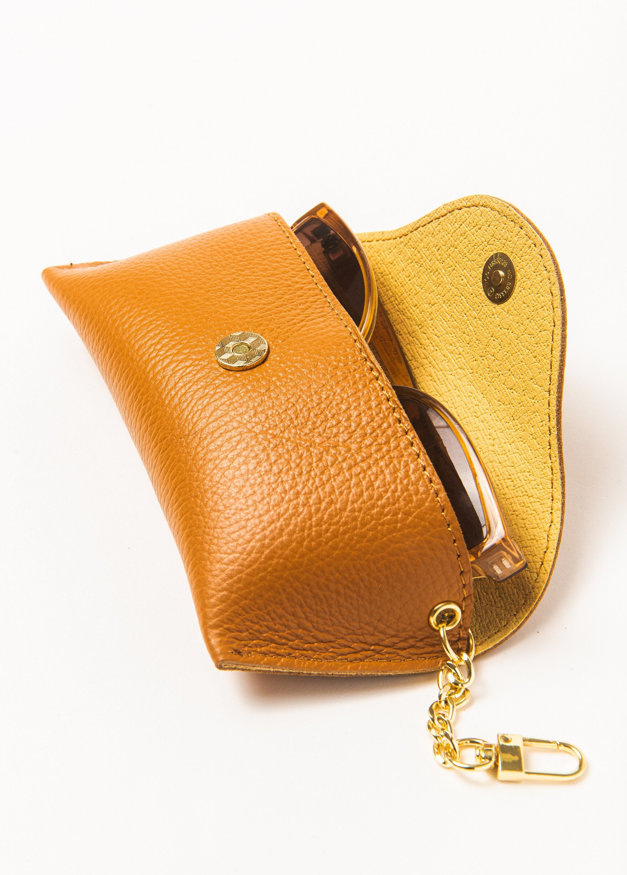 Estojo_para_óculos_colorido_com_corrente_Camel_DE1_slim