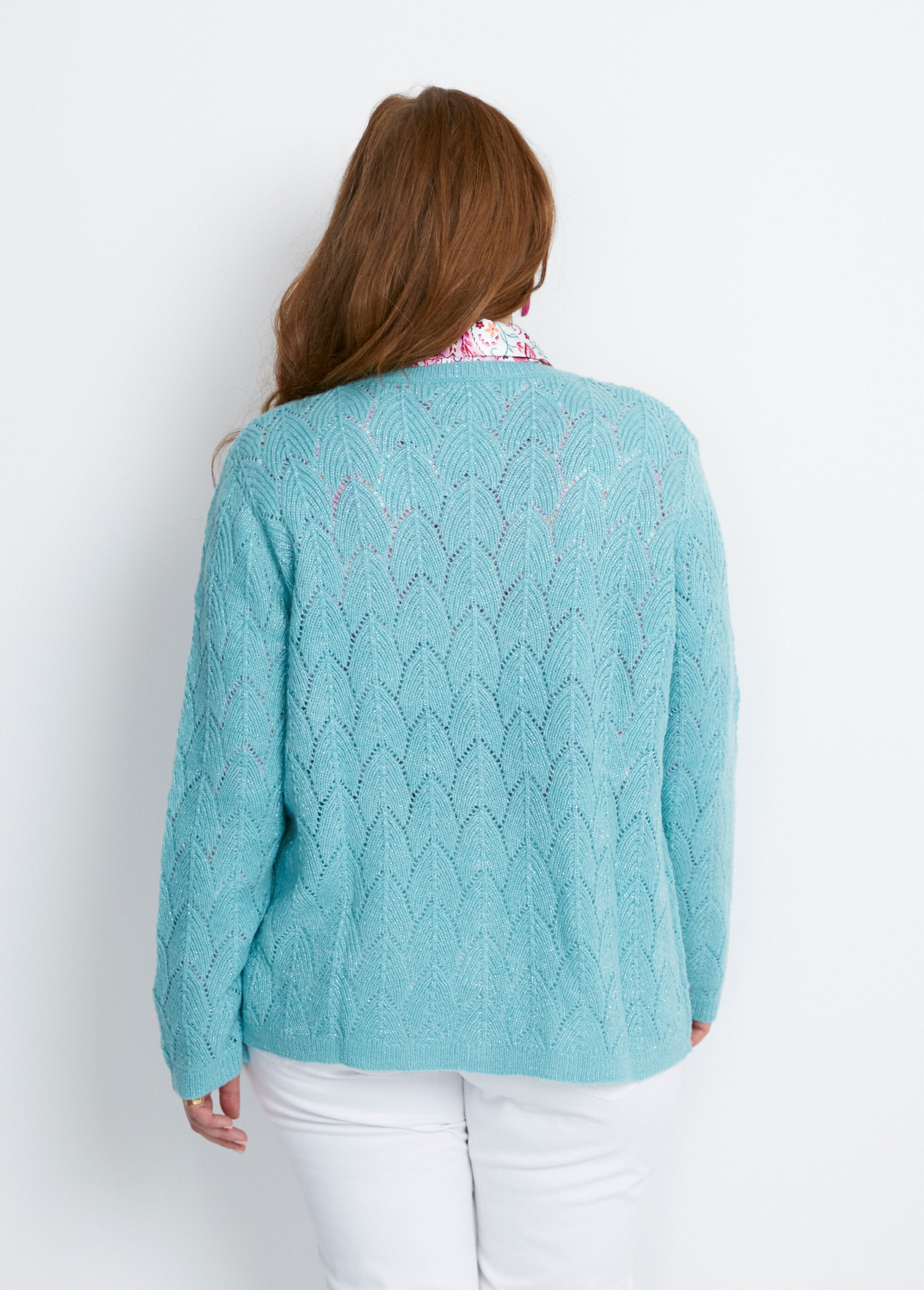 Gilet_boutonné_avec_fibres_recyclées_Aqua_DO1_curvy