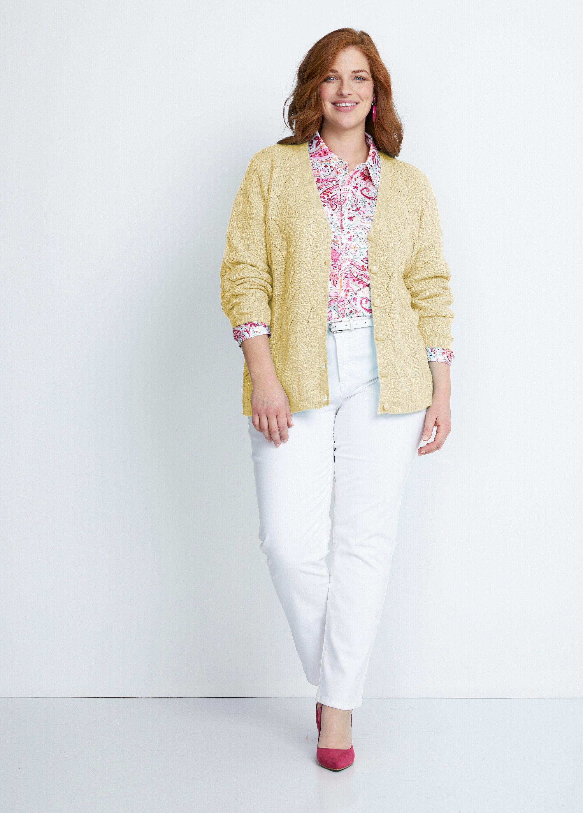 Colete_abotoado_com_fibras_recicladas_Vanille_SF1_curvy