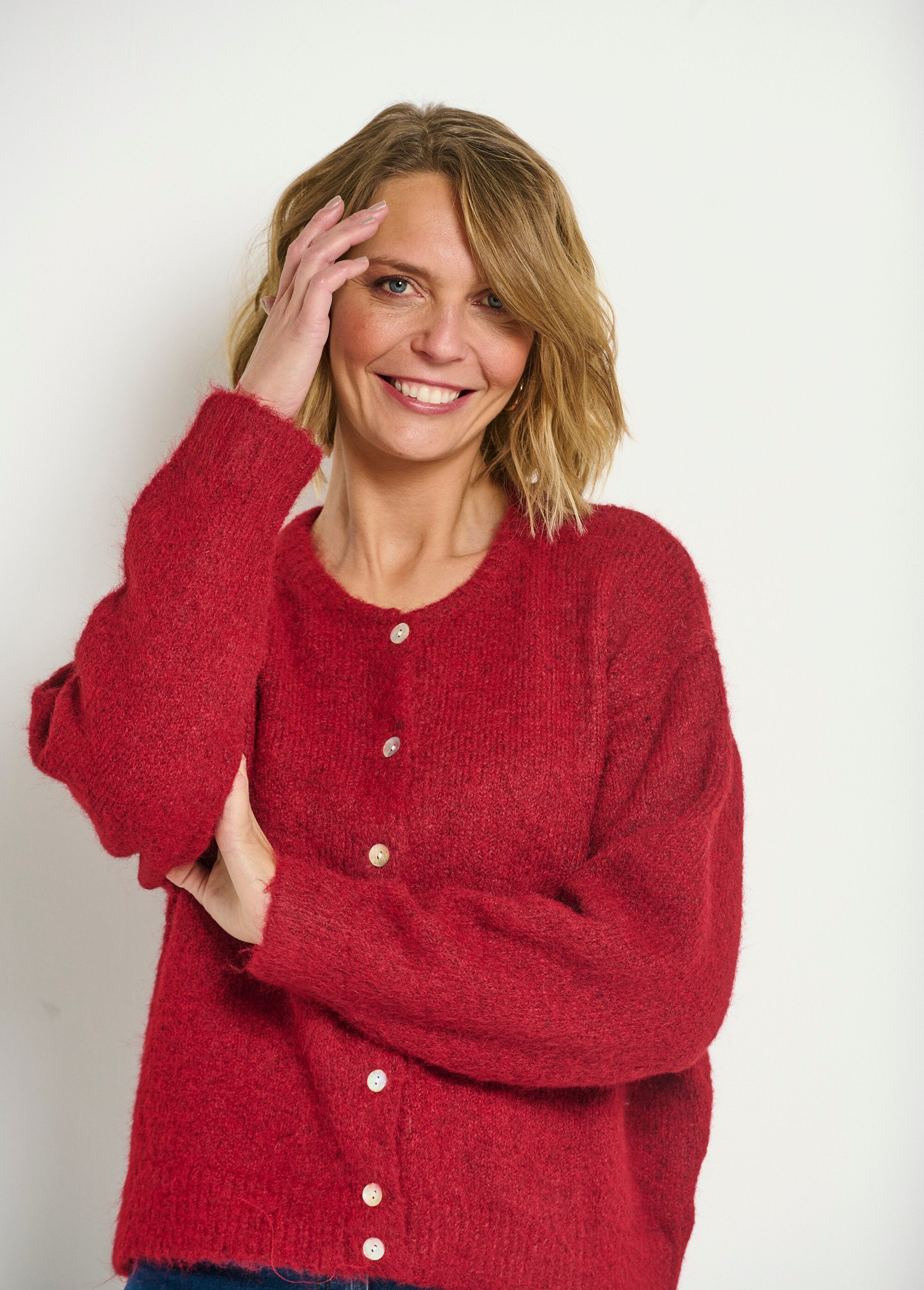 Colete_quente_de_gola_redonda_com_botões_e_lã_Bordeaux_DE1_slim