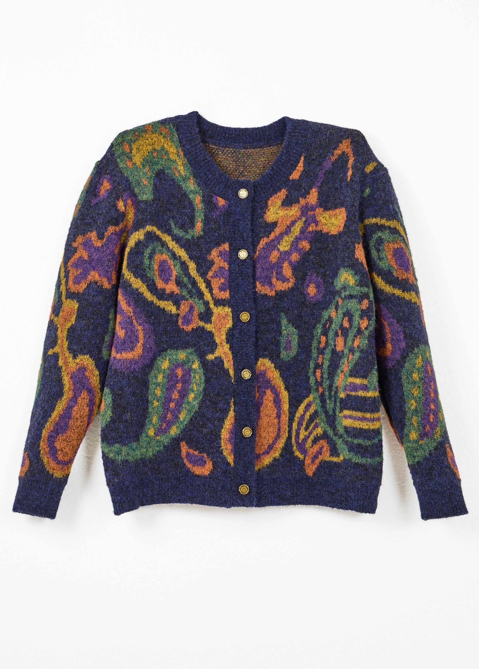 Cardigan_curto_quente_de_jacquard_com_botões_e_lã_Fond_marine_AP1_slim