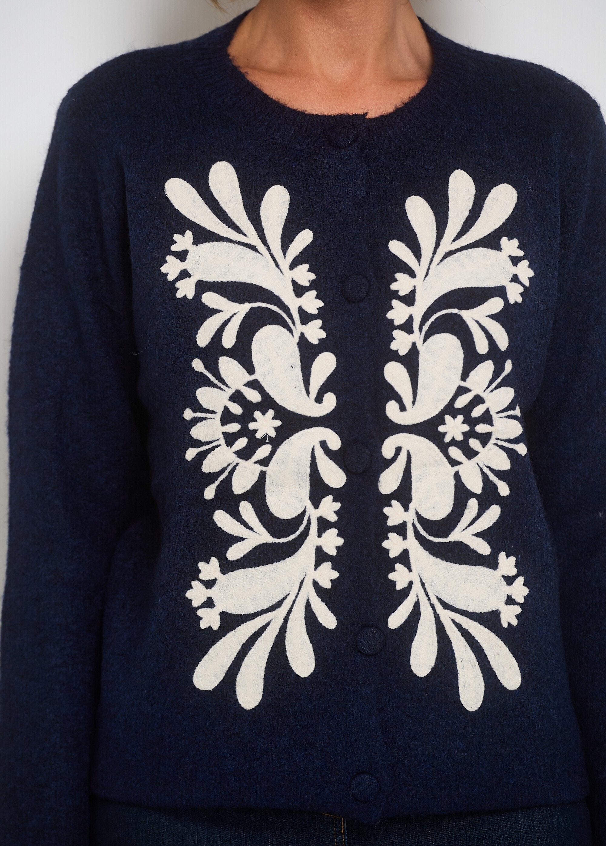 Colete_quente_com_padrões_de_apliques_extravagantes_Marine_DE1_slim