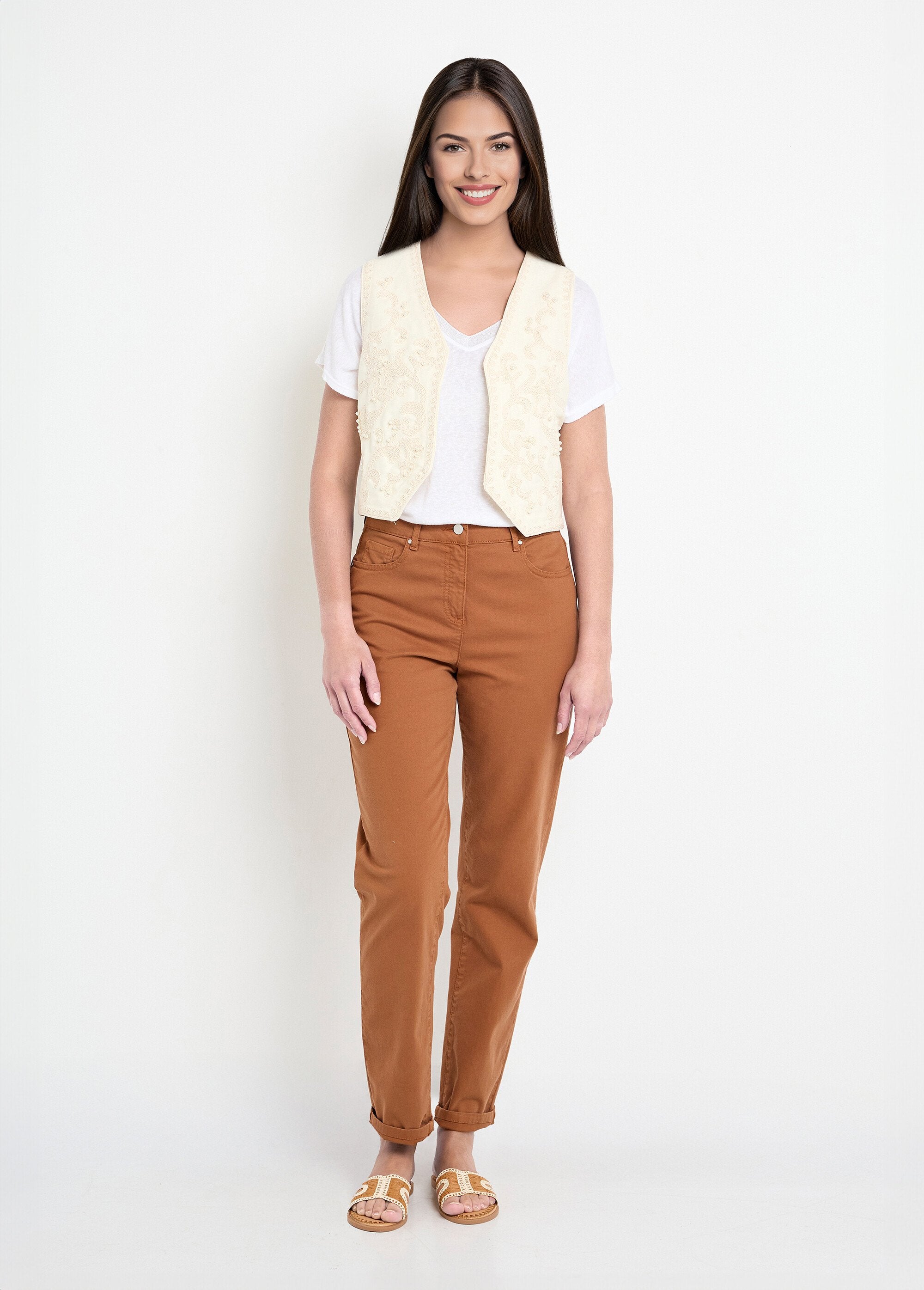 Colete_sem_mangas_com_bordado_e_pérolas_Ecru_SF1_slim