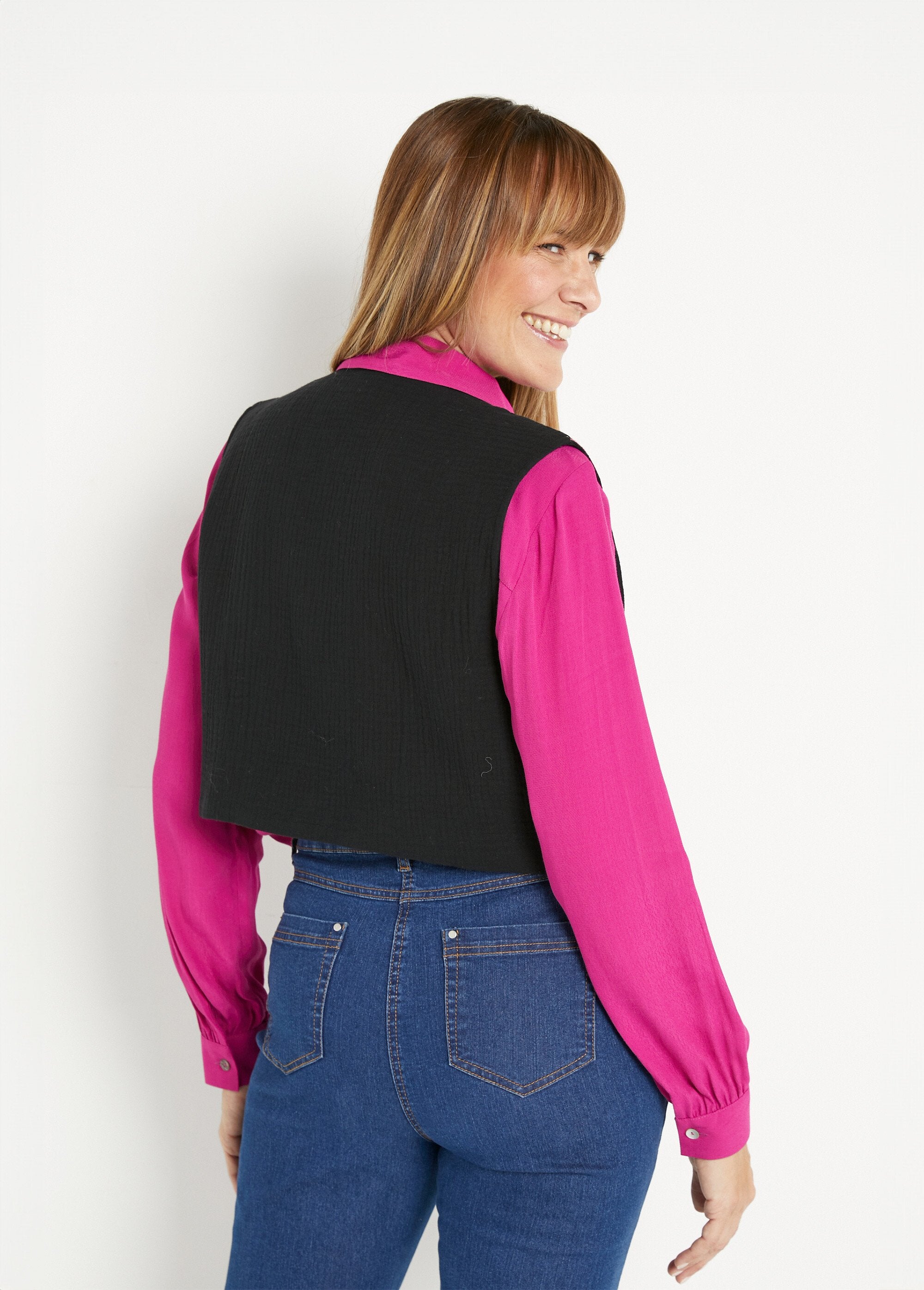 Colete_sem_mangas_com_bordado_floral_Noir__DO1_slim