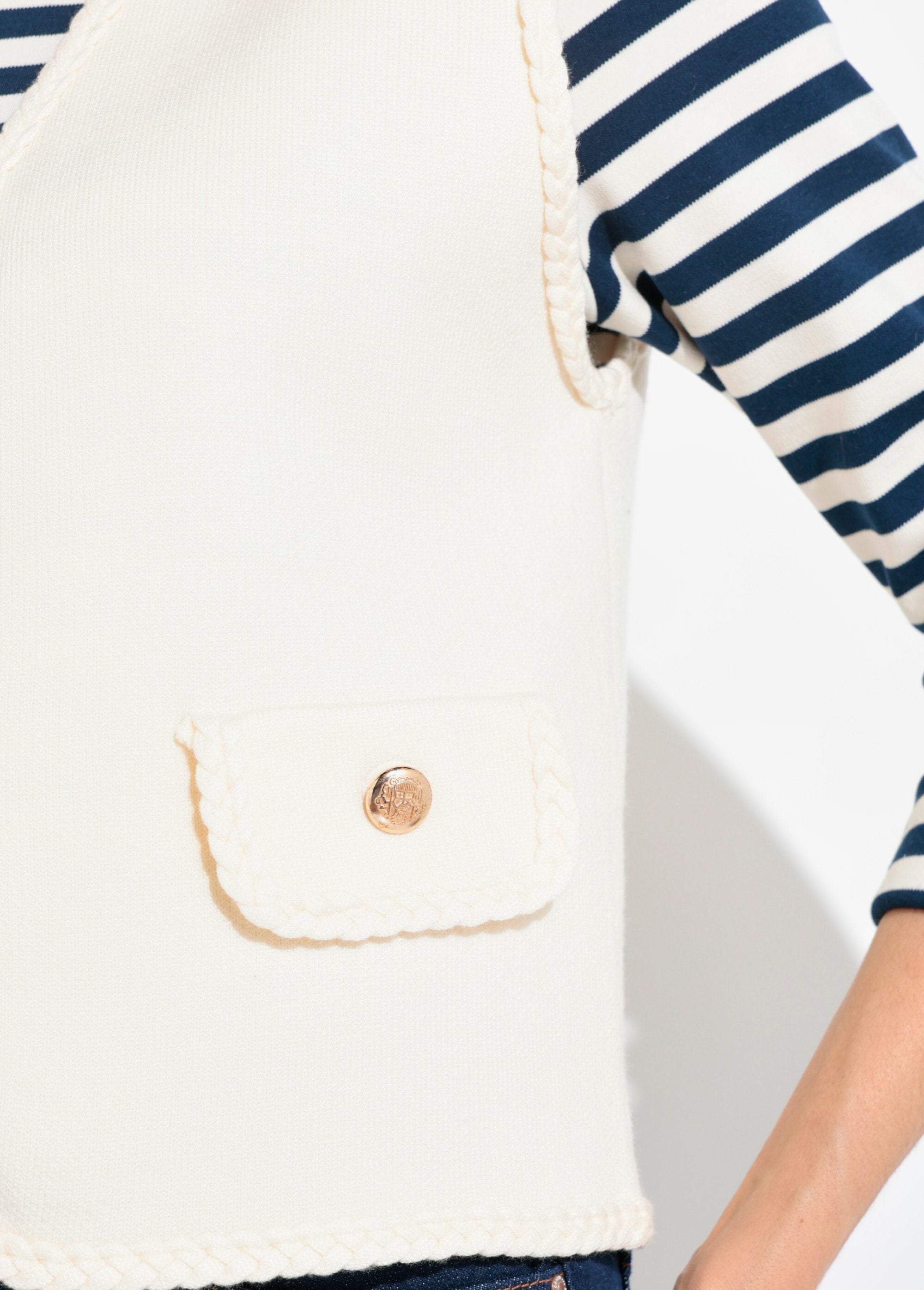 Colete_grosso_sem_mangas_com_detalhes_trançados_Beige_DE2_slim