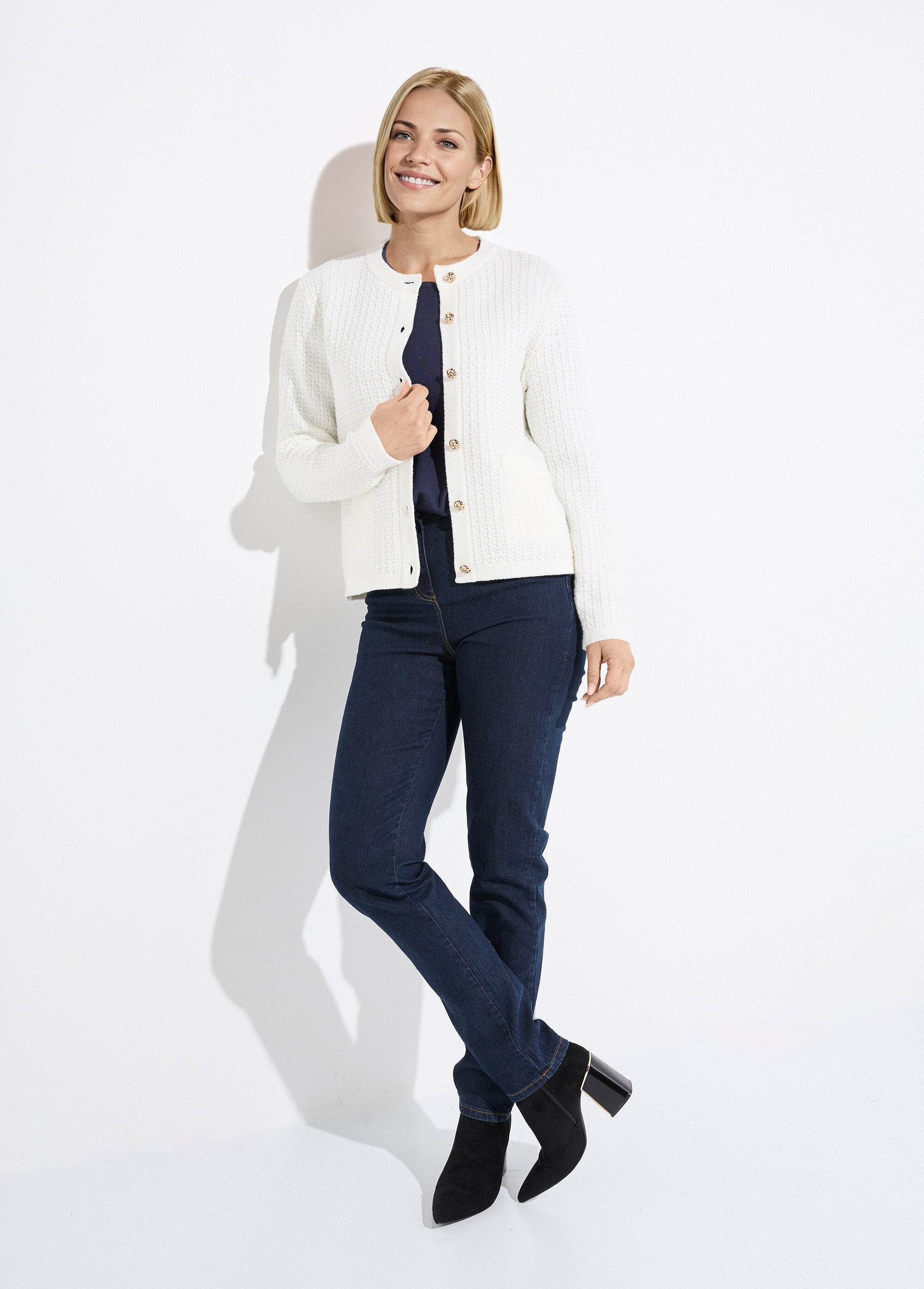 Casaco_curto_com_botões_em_malha_efeito_tweed_Ecru_SF1_slim