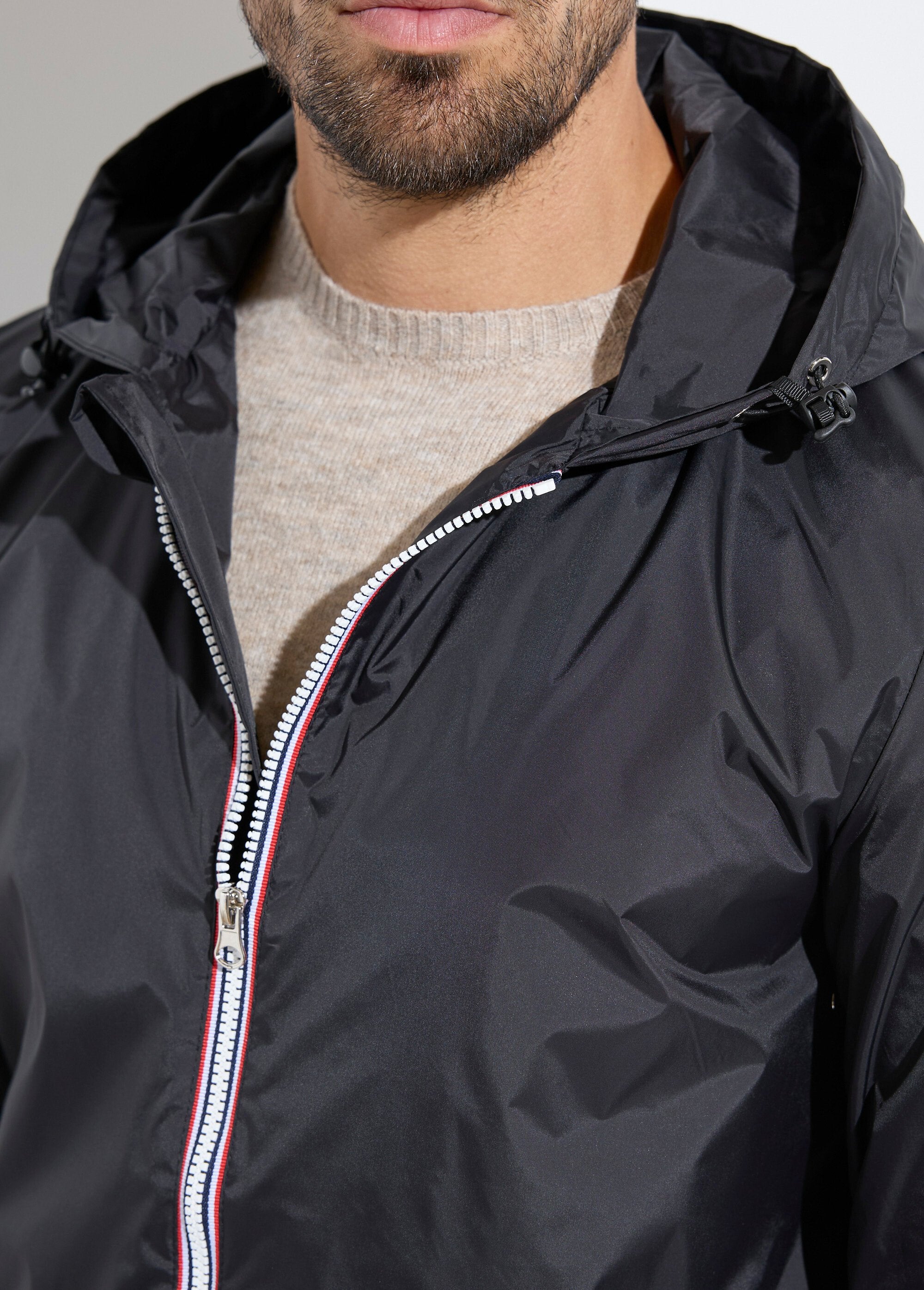 Parka_curta_repelente_de_água_na_moda_Noir_DE1_slim