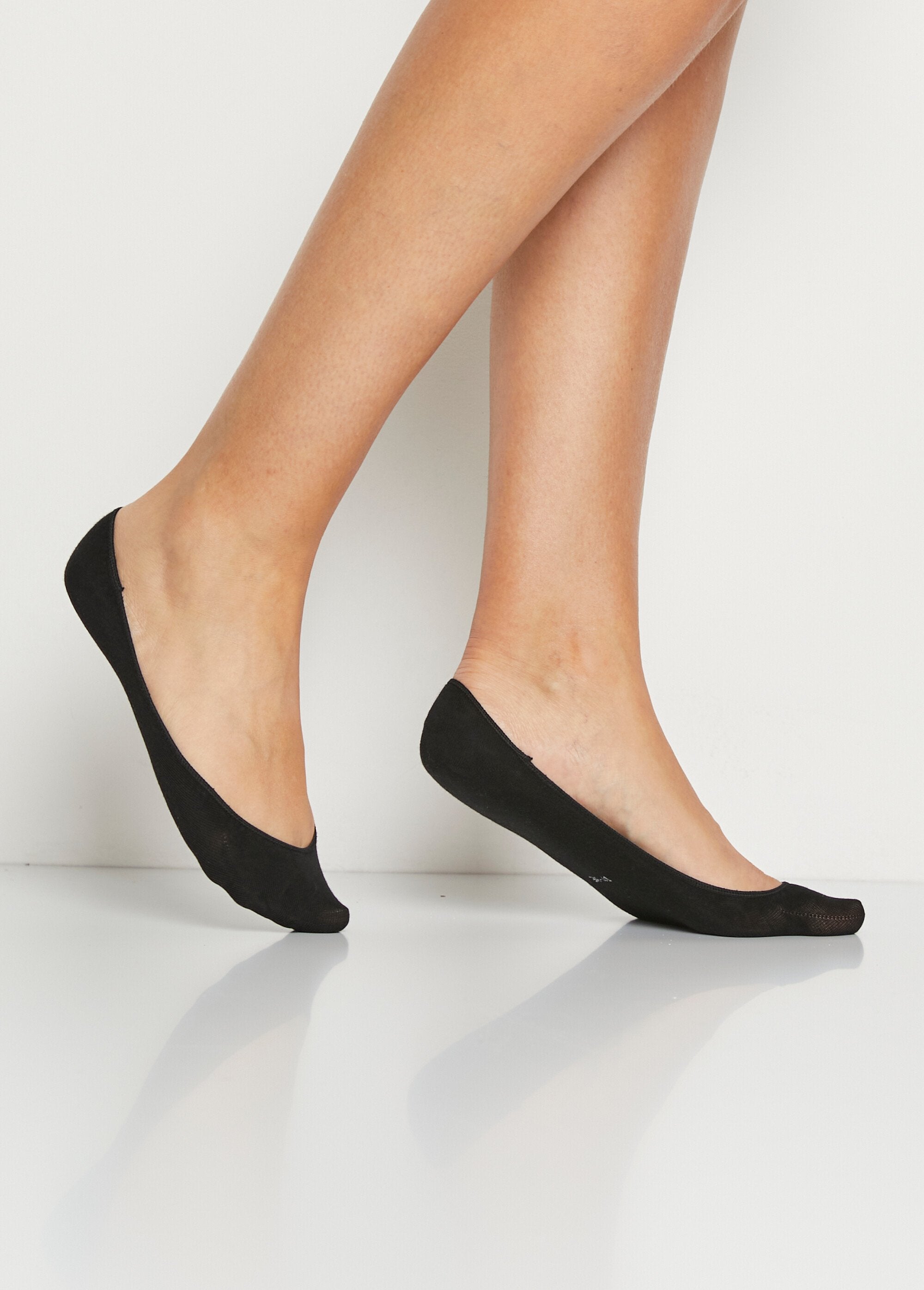 Meias_invisíveis_de_cano_alto_Noir_lot3_DR1_slim