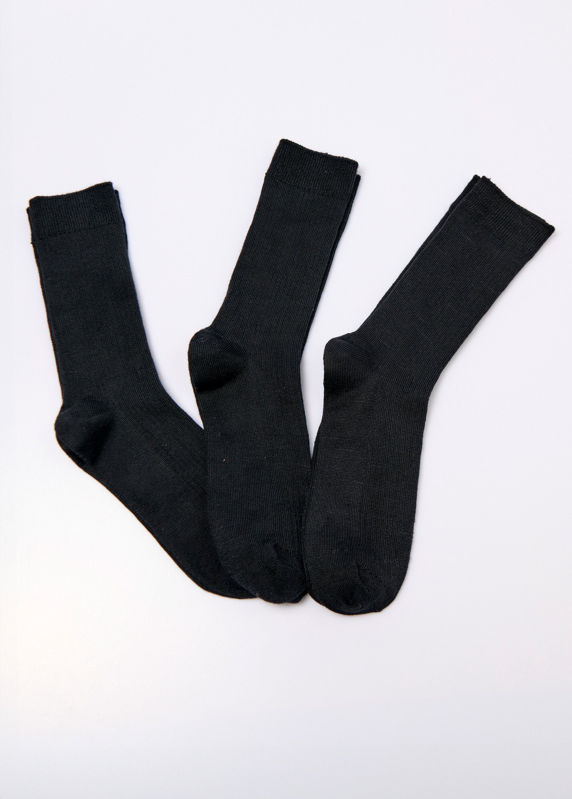 Pacote_com_3_meias_finas_caneladas_Noir_lot_3_FA1_slim