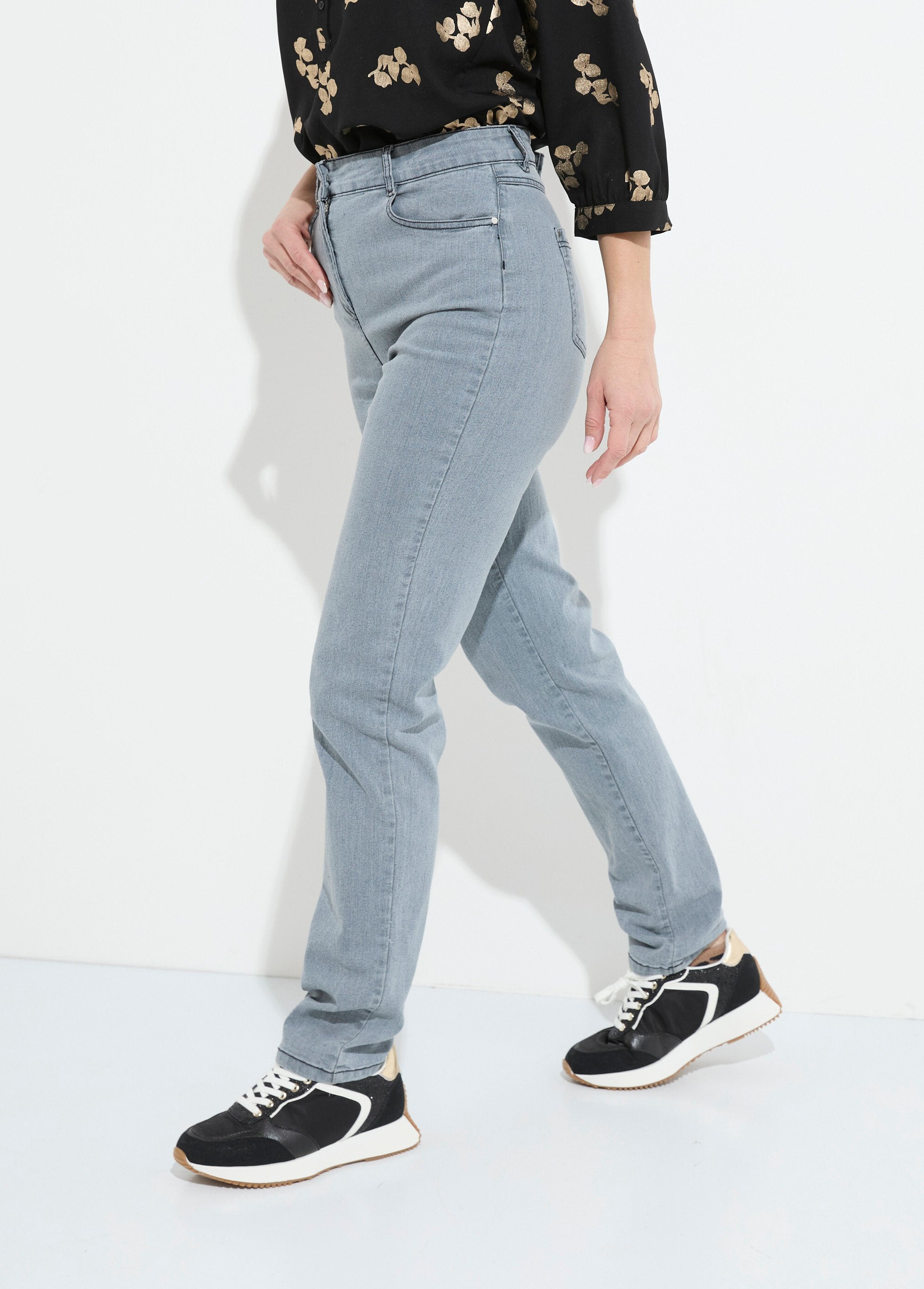 Calça_jeans_de_5_bolsos_com_cós_de_algodão_elástico_Gris_DR1_slim