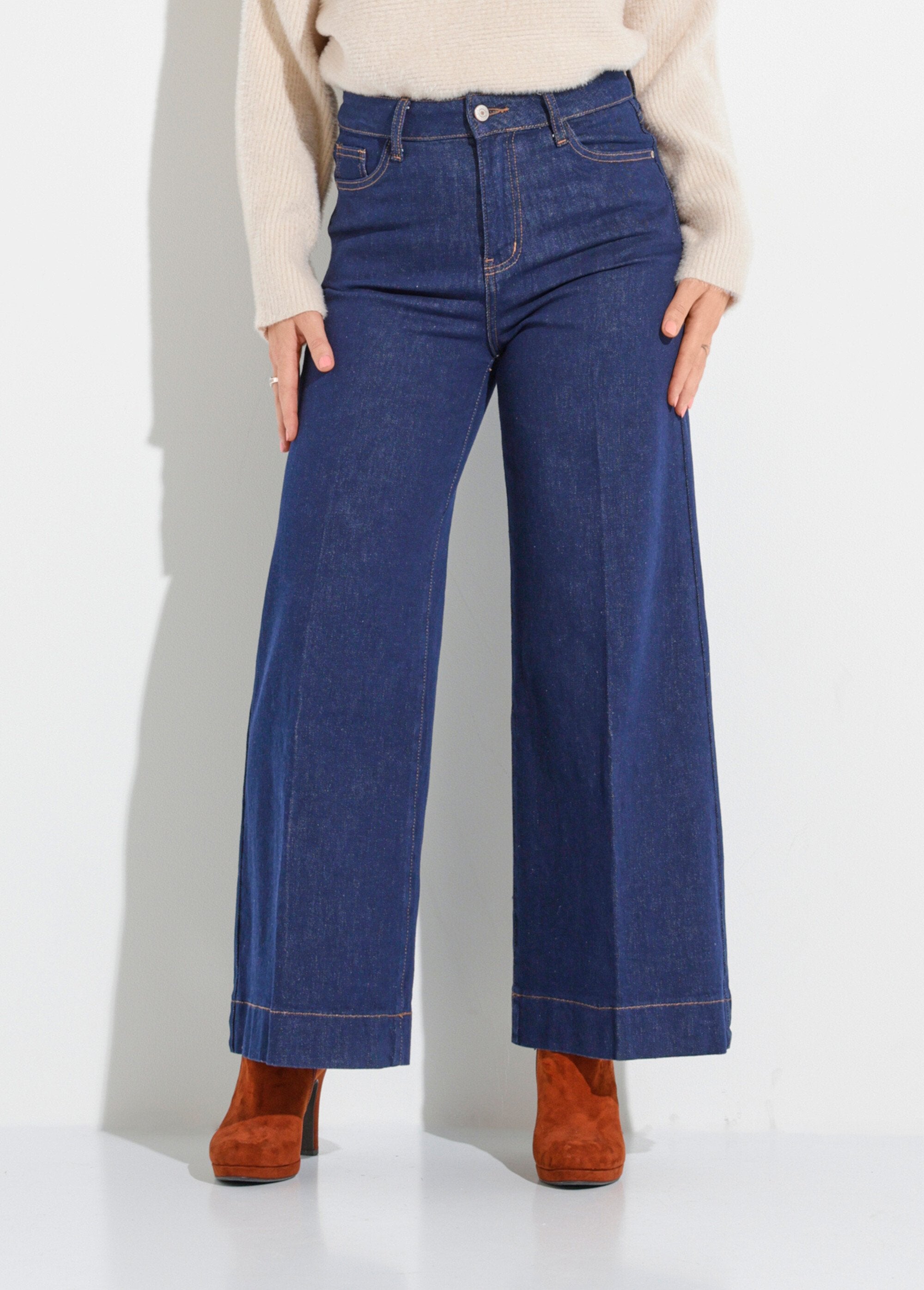 Calça_jeans_larga,_especial_PLUS_SIZE_Bleu_brut_FA1_slim