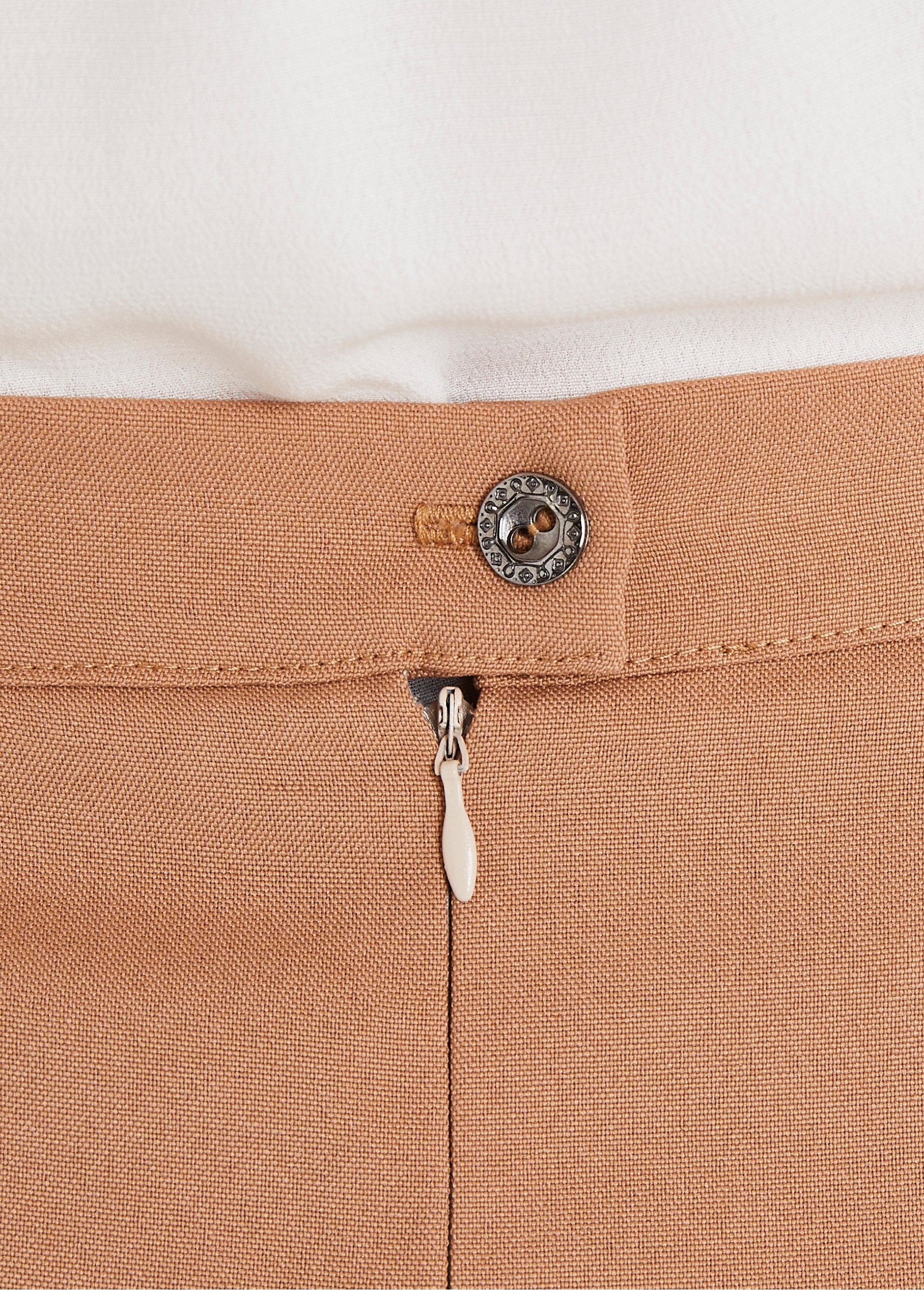 Saia_reta_lisa_de_comprimento_médio_Beige_DE1_slim