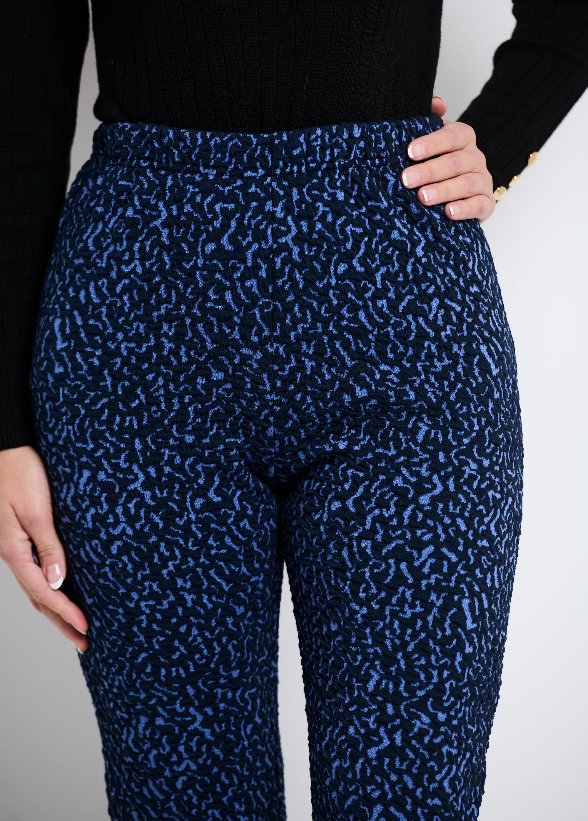 Leggings_elásticas_lisas_ou_bicolores_com_cintura_elástica_Bleu_et_indigo_DE1_slim