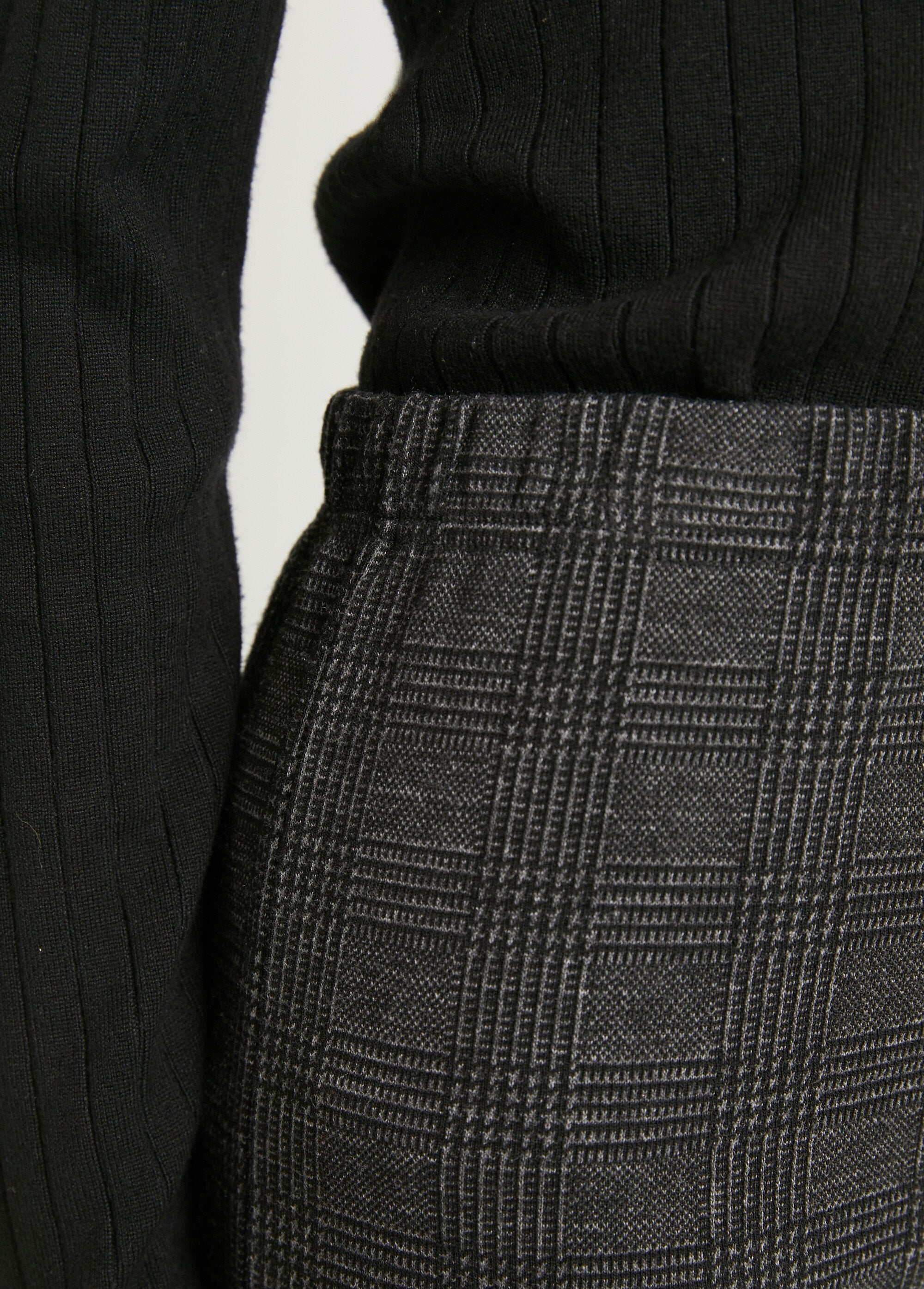 Leggings_em_jersey_elástico_com_cintura_elástica_Carreaux_gris_DE1_slim