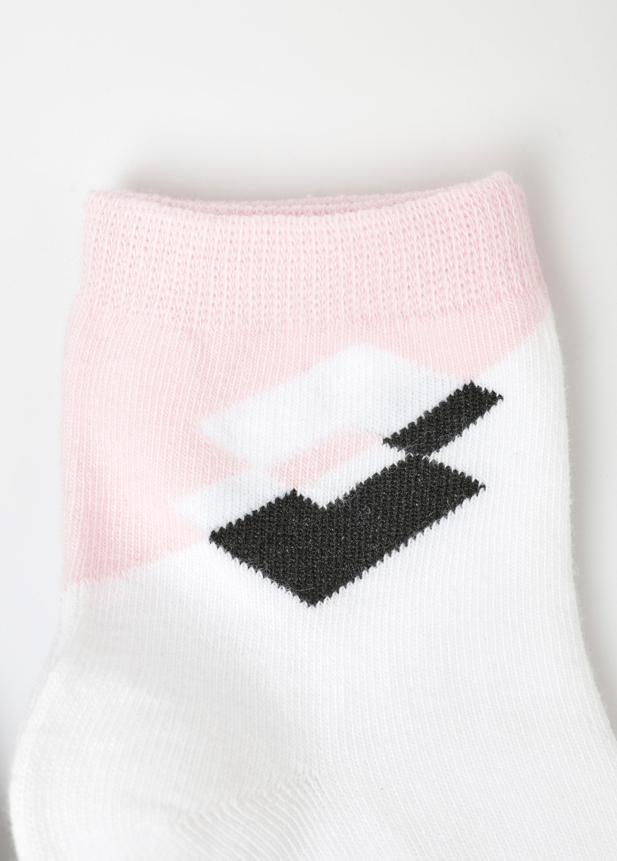 Pacote_com_3_meias_coloridas_sortidas_com_logotipo_Assortis_bleu_DE4_slim