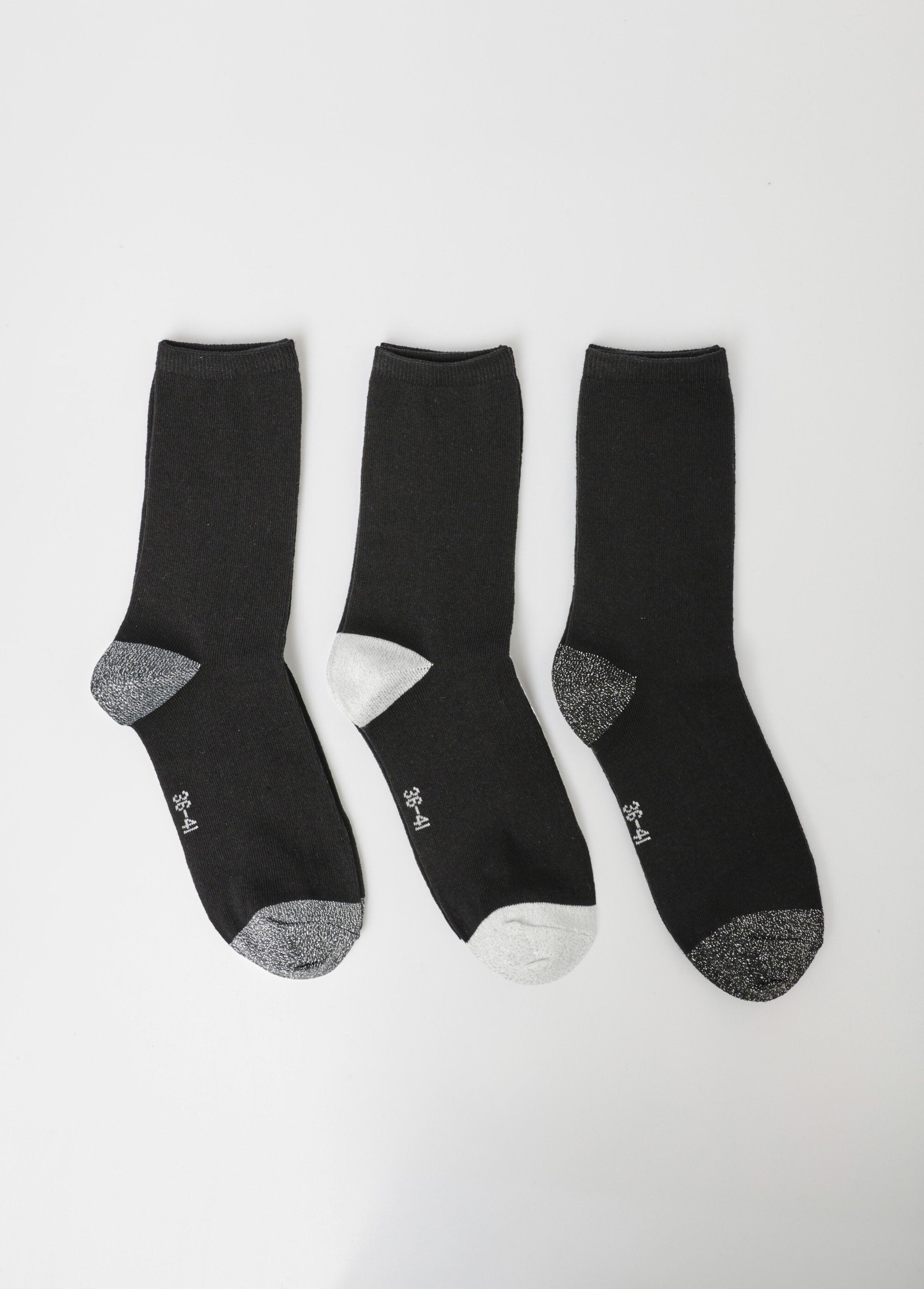 Pacote_com_3_meias_de_bico_fino_e_salto_alto_Noir_DE1_slim
