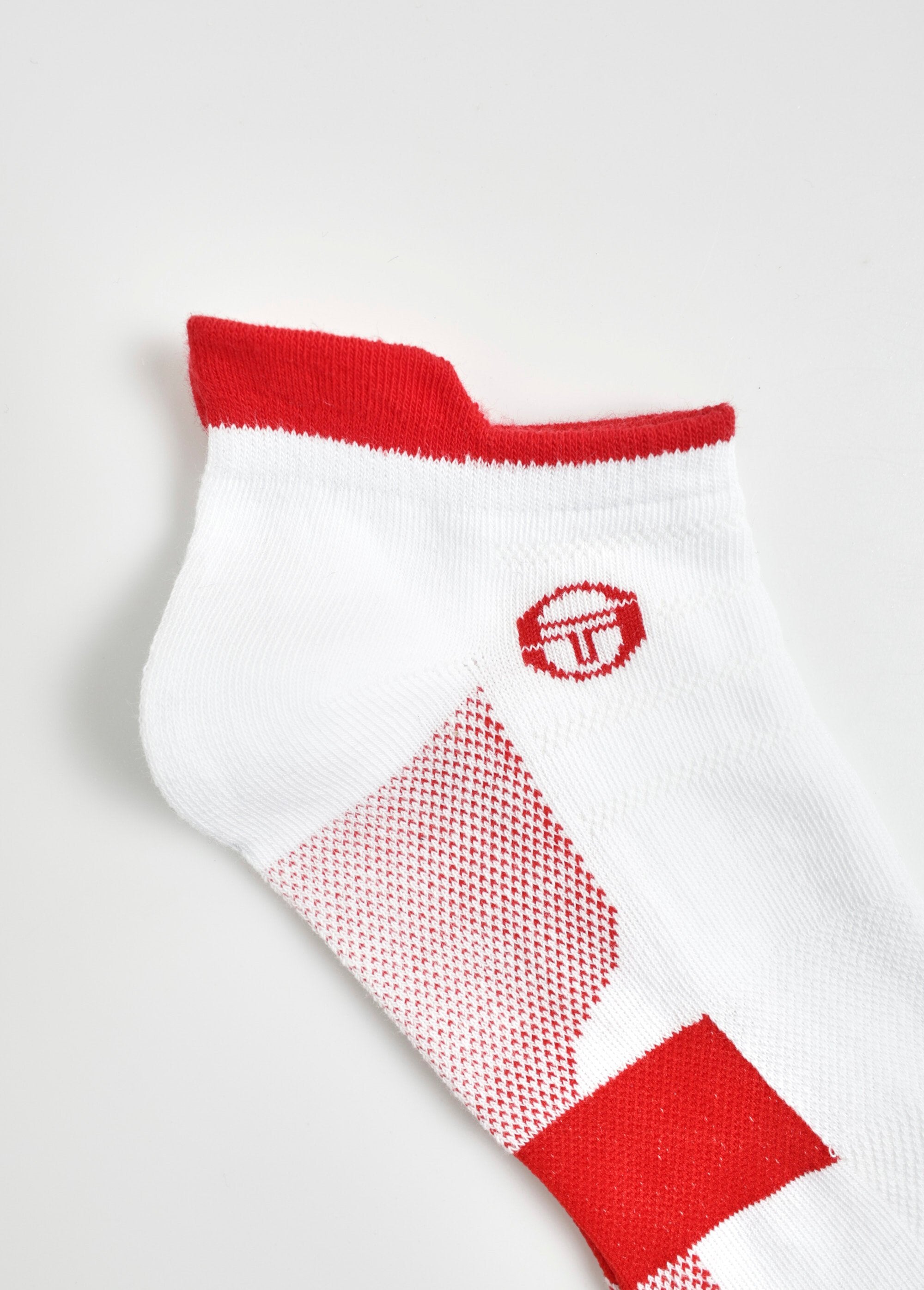 Pacote_de_3_meias_com_detalhes_no_calcanhar_Assortis_blanc_DE2_slim