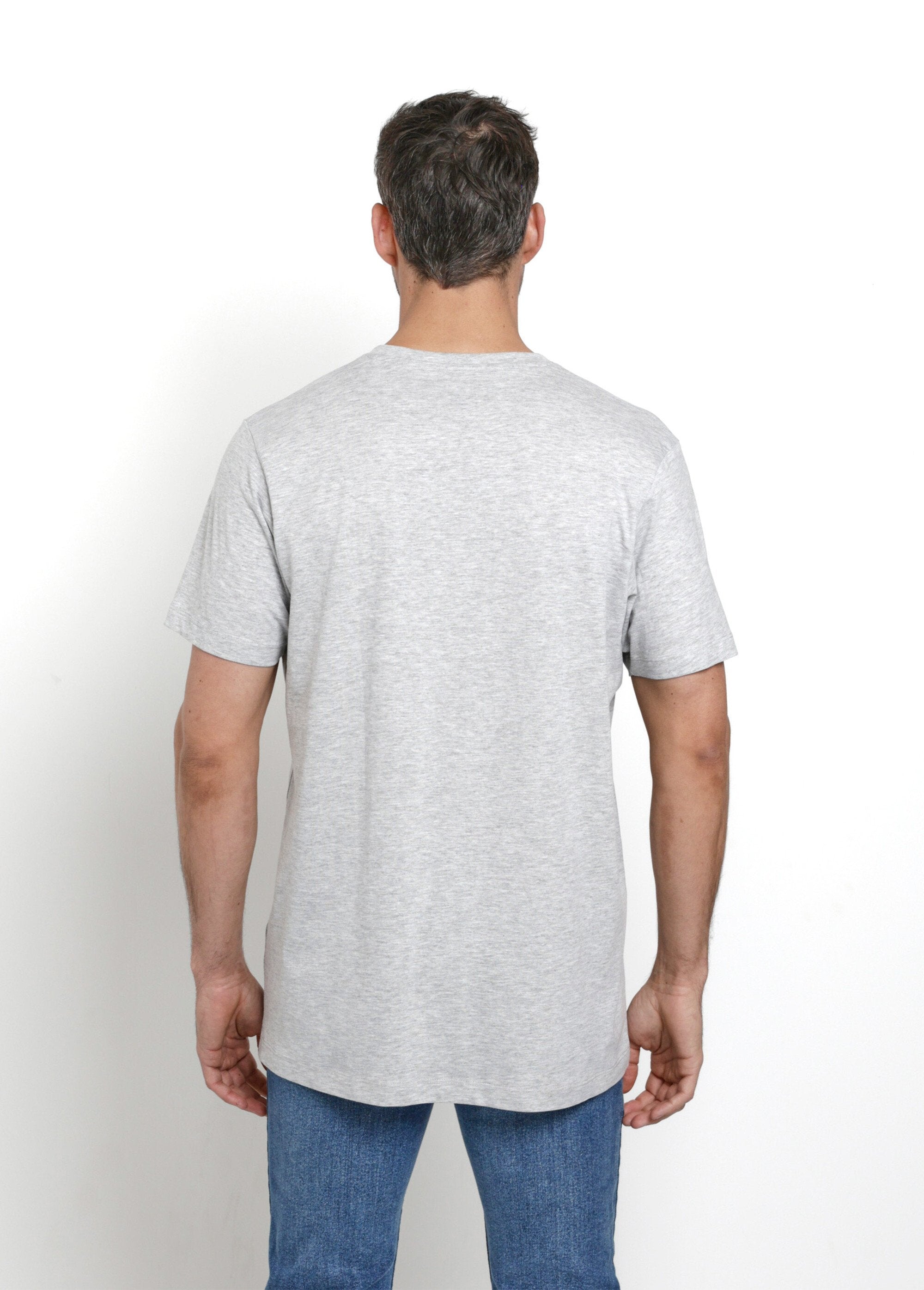 Camiseta_mesclada_com_decote_em_V_e_mangas_curtas_Gris_DO1_slim